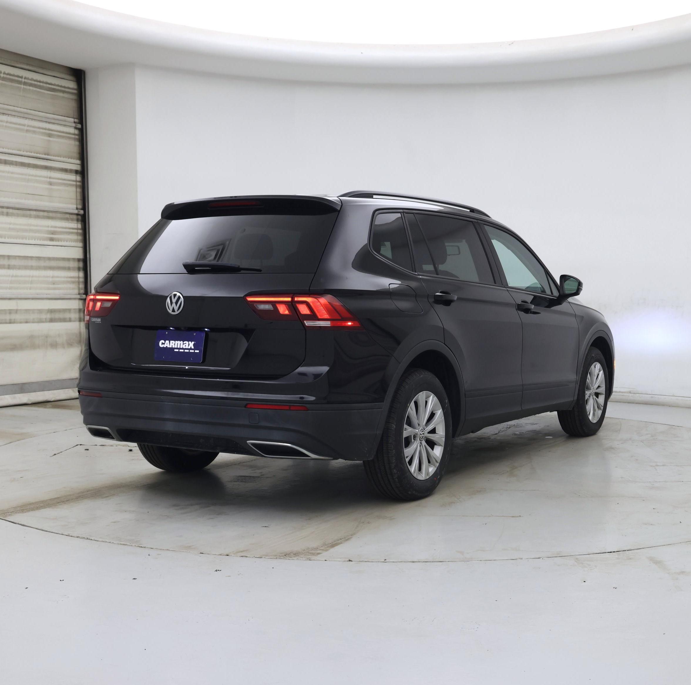 Thumbnail: 2018 Volkswagen Tiguan - 8