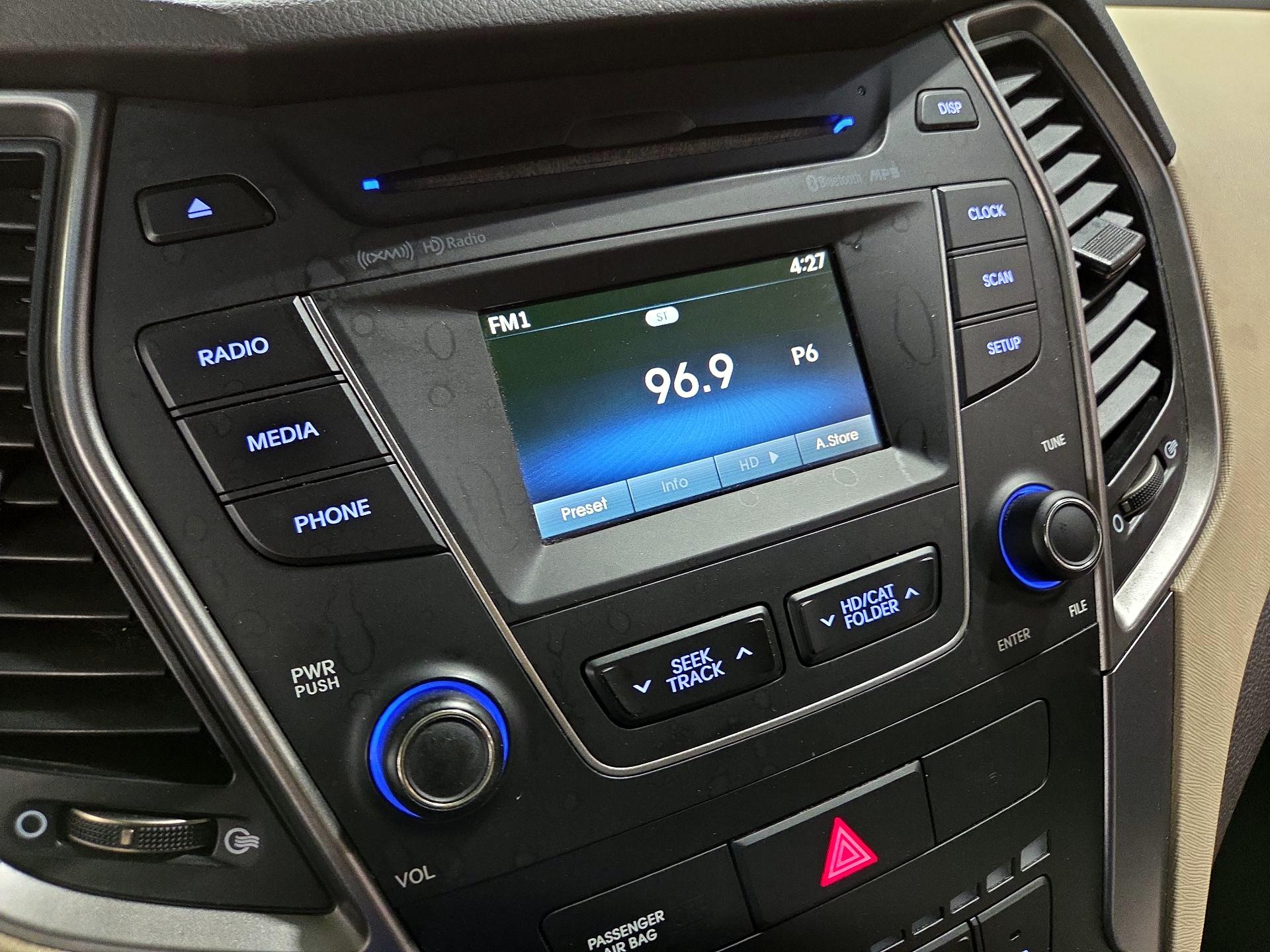Thumbnail: 2014 Hyundai Santa Fe - 15