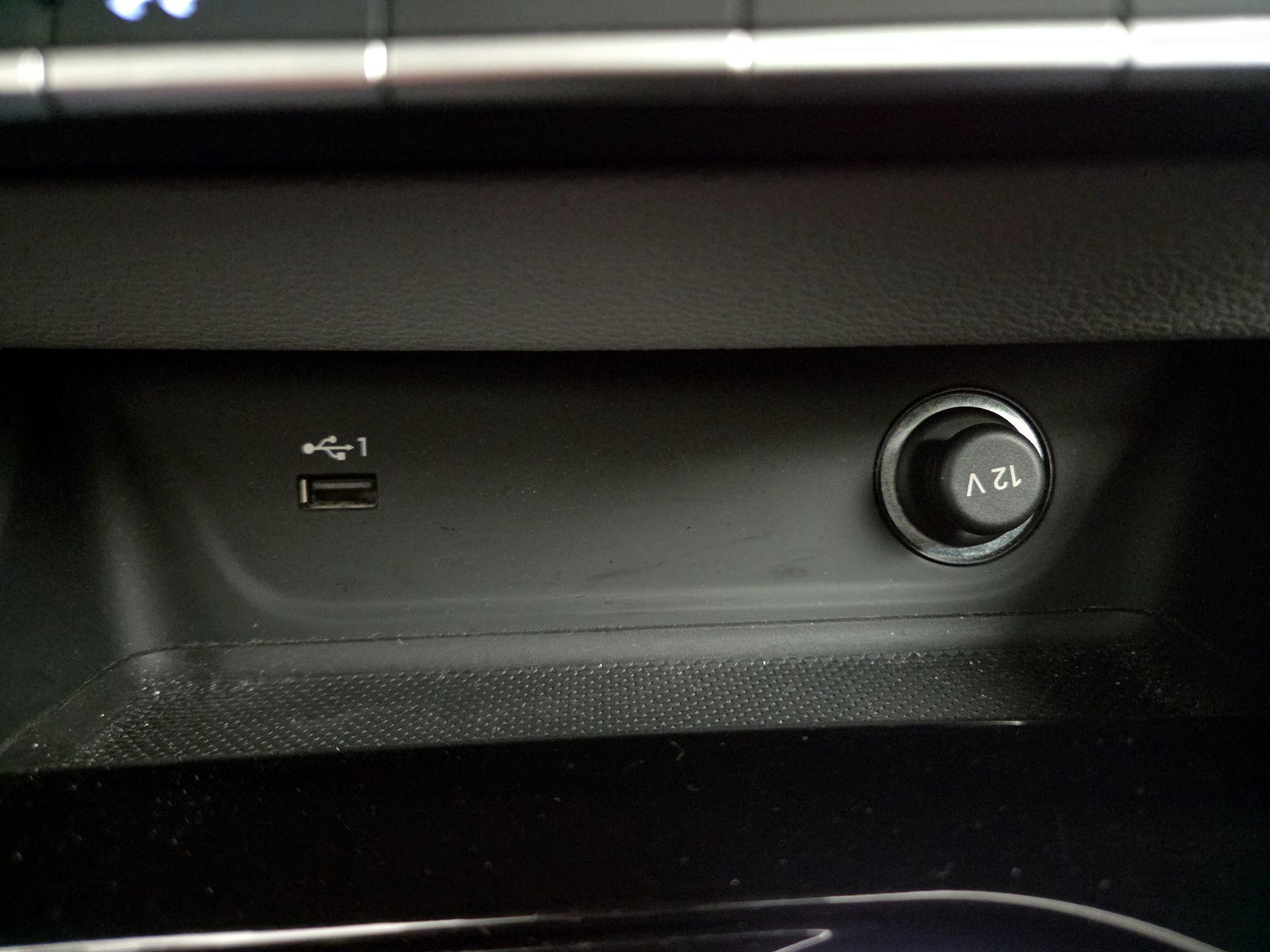 Thumbnail: 2021 Audi A4 - 19