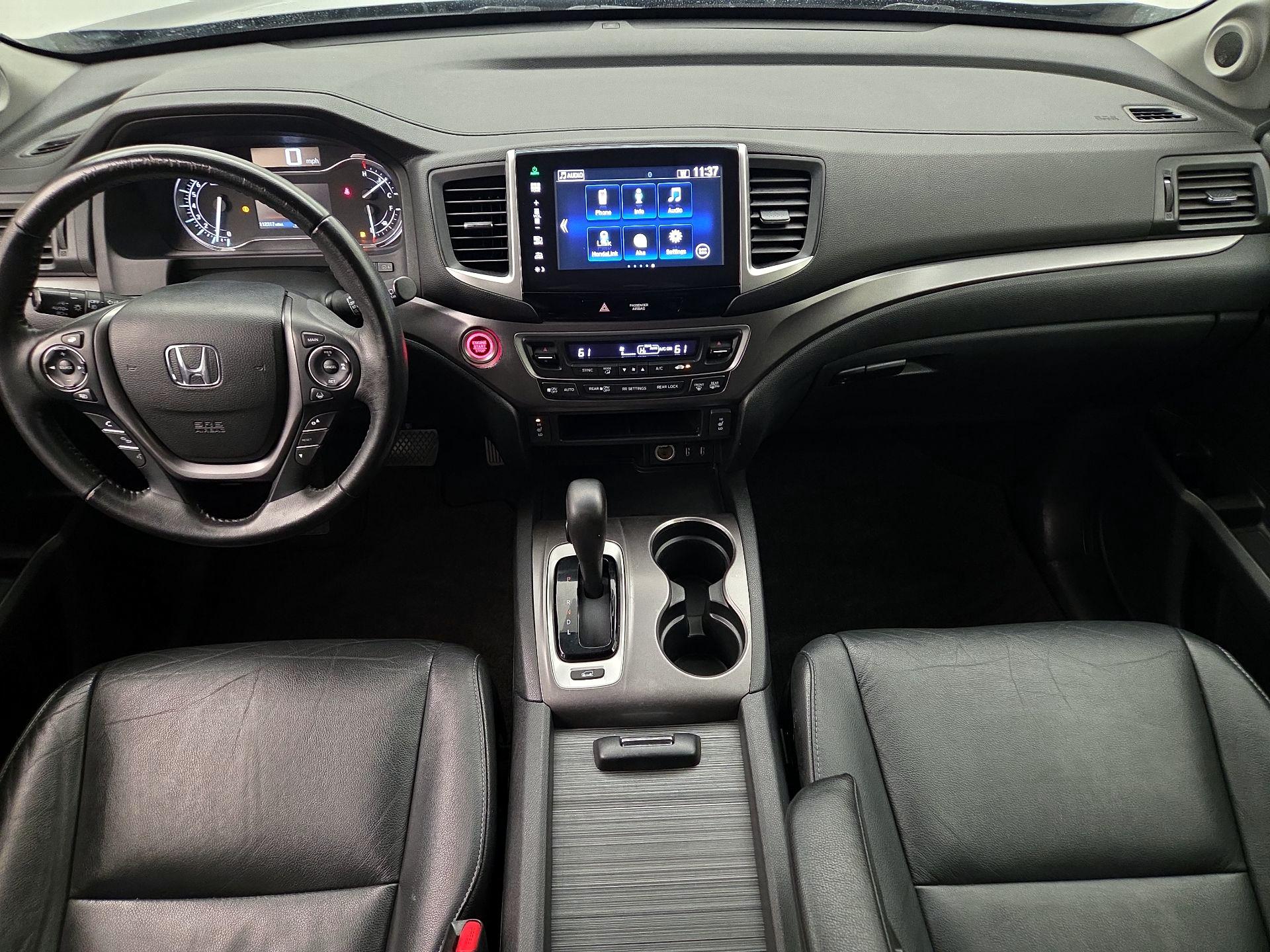 Thumbnail: 2016 Honda Pilot - 9