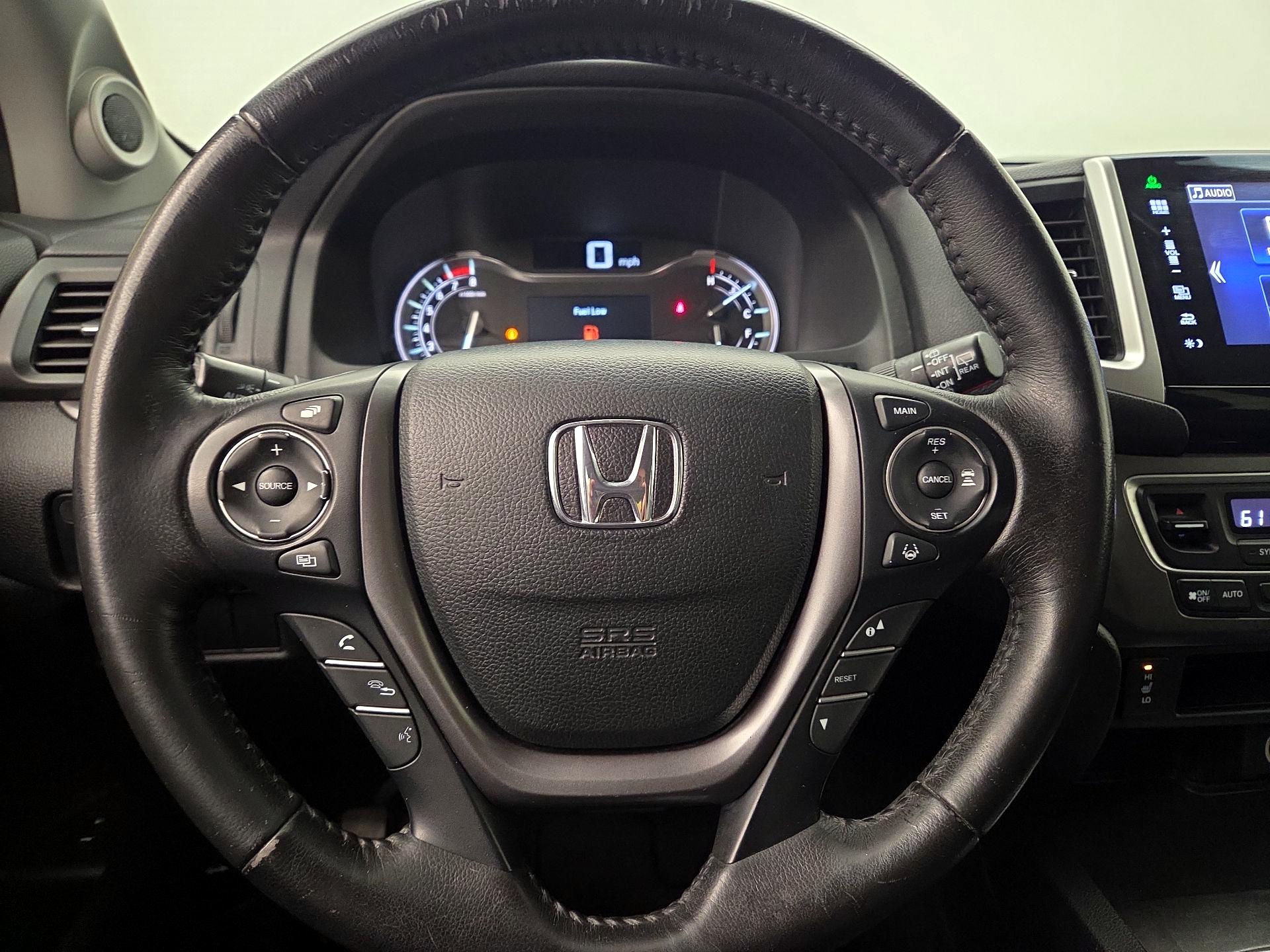 Thumbnail: 2016 Honda Pilot - 10