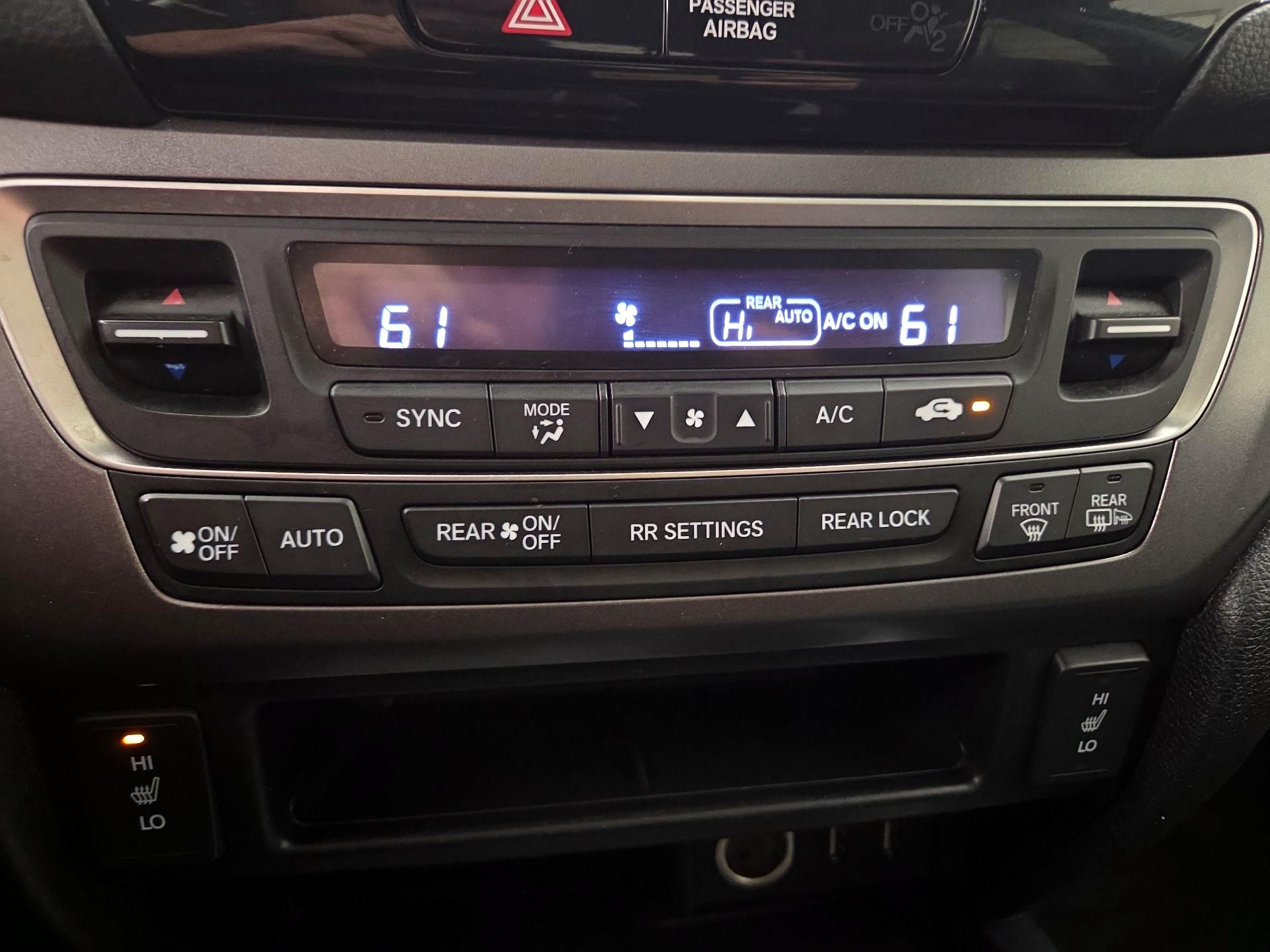 Thumbnail: 2016 Honda Pilot - 16