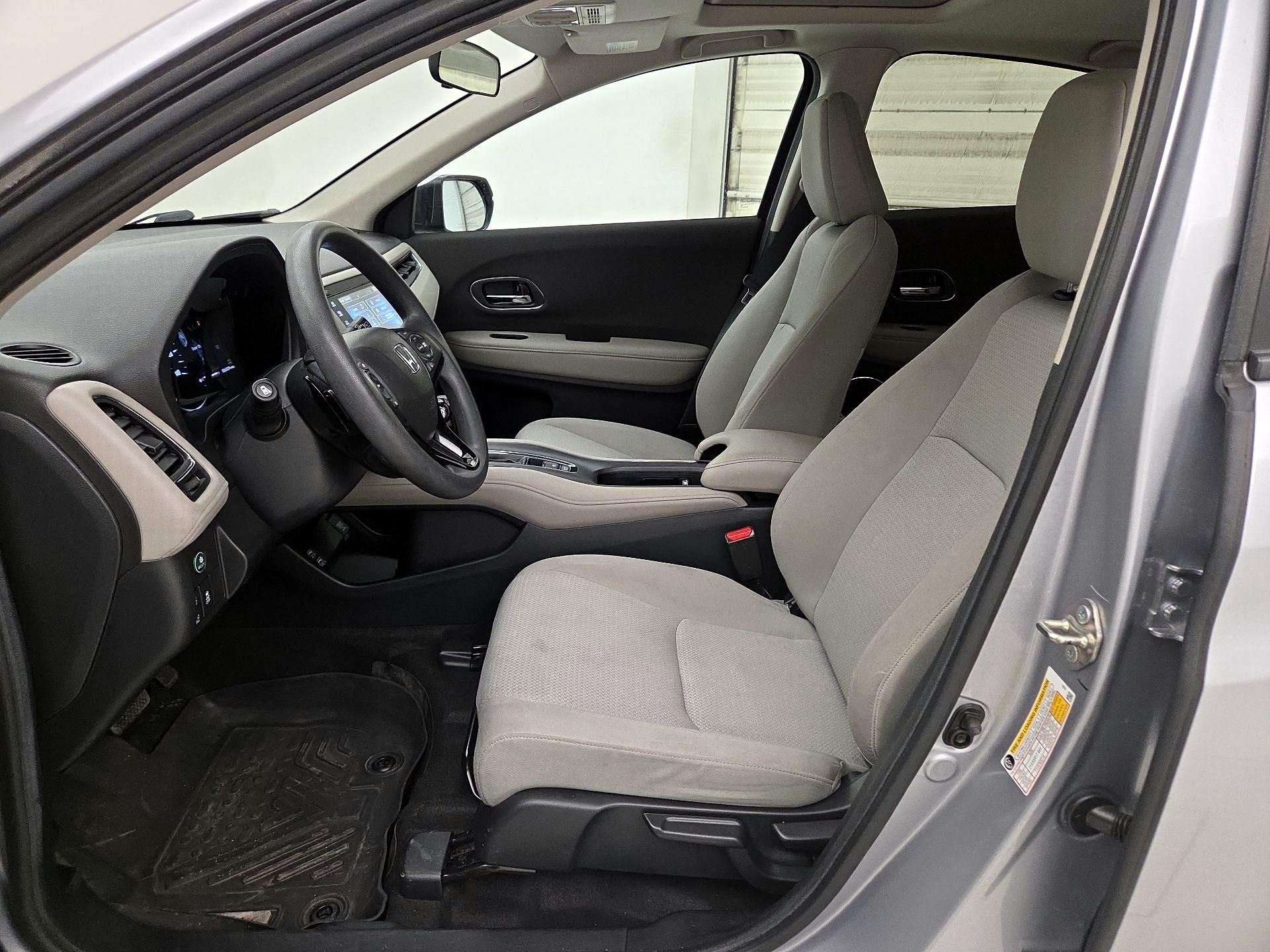 Thumbnail: 2019 Honda HR-V - 11