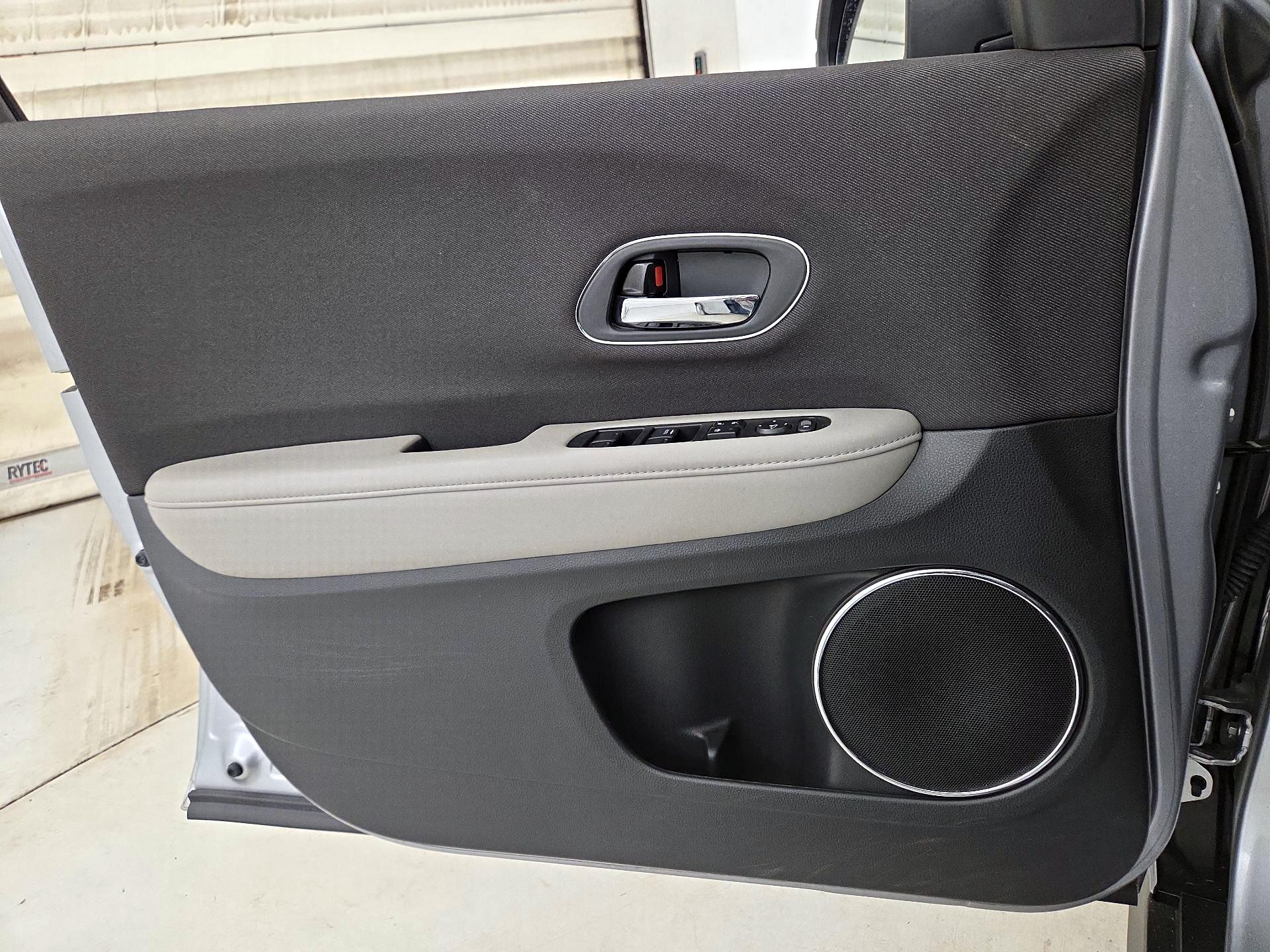 Thumbnail: 2019 Honda HR-V - 12