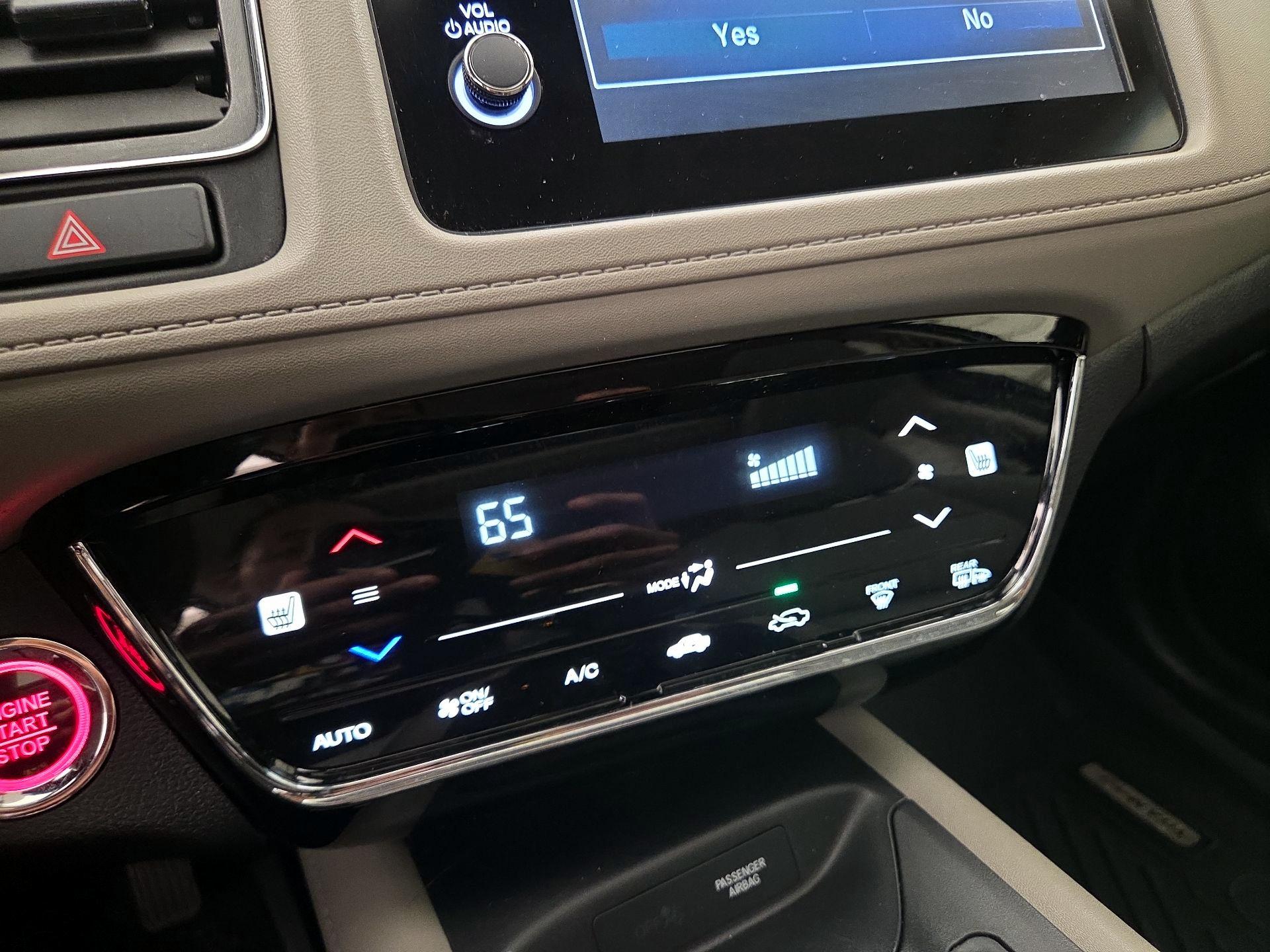 Thumbnail: 2019 Honda HR-V - 16