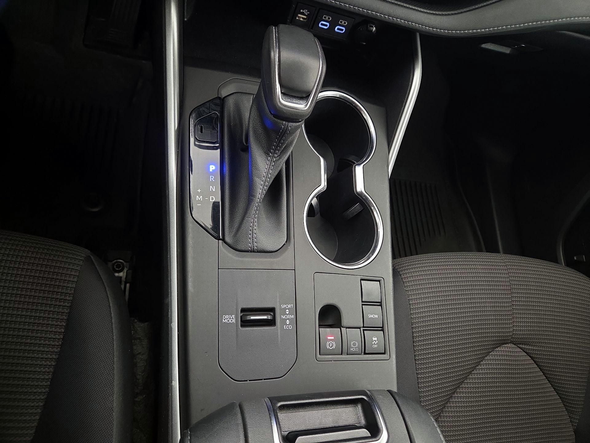 Thumbnail: 2023 Toyota Highlander - 17