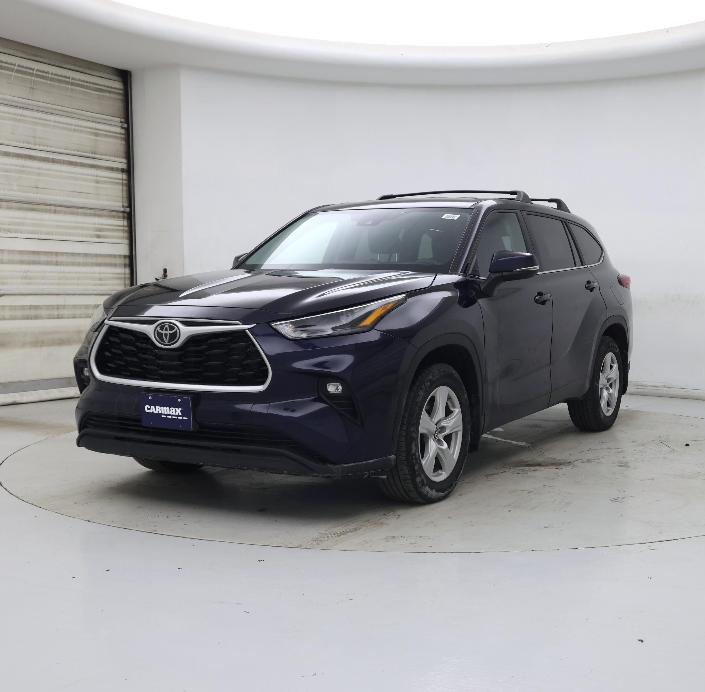 Thumbnail: 2023 Toyota Highlander - 4