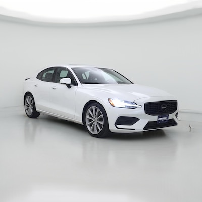 2020 Volvo S60 T6 Momentum