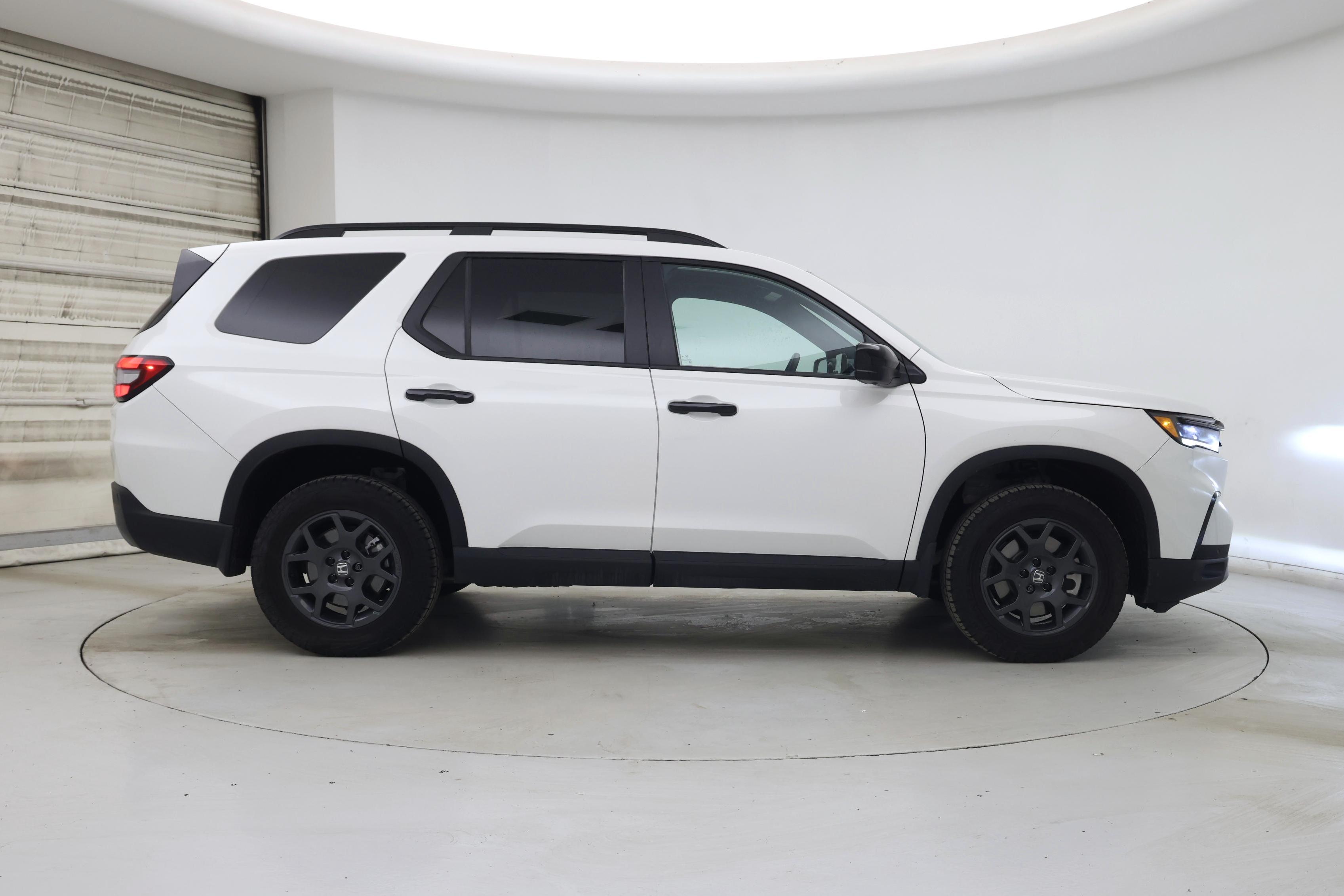 Thumbnail: 2025 Honda Pilot - 7