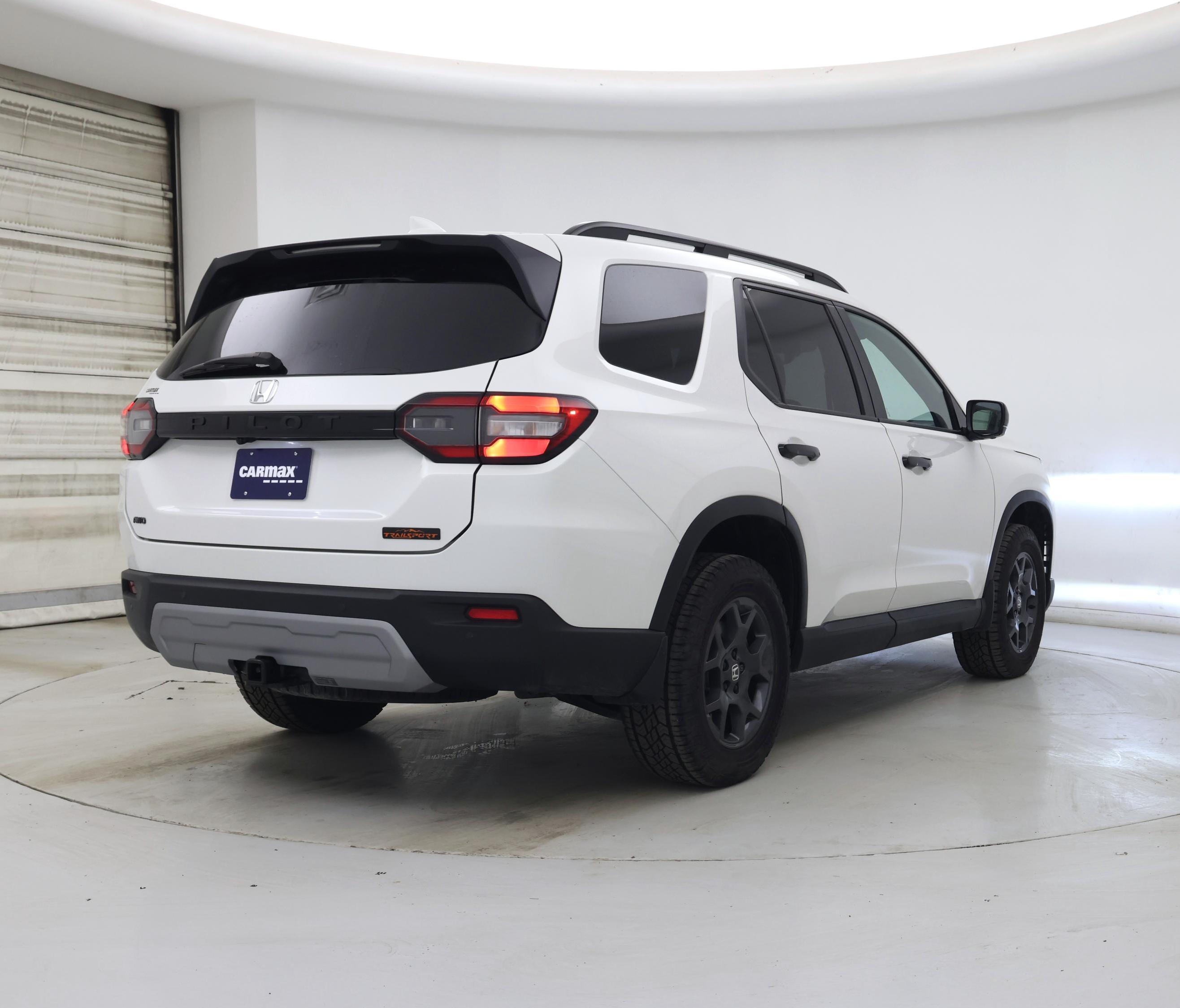 Thumbnail: 2025 Honda Pilot - 8