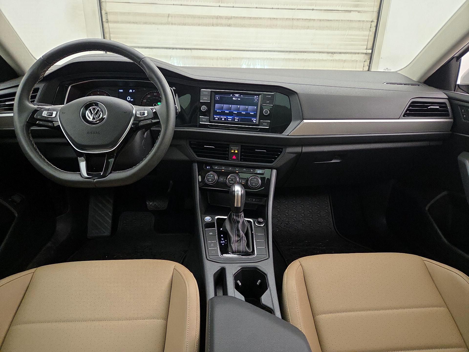 Thumbnail: 2021 Volkswagen Jetta - 9