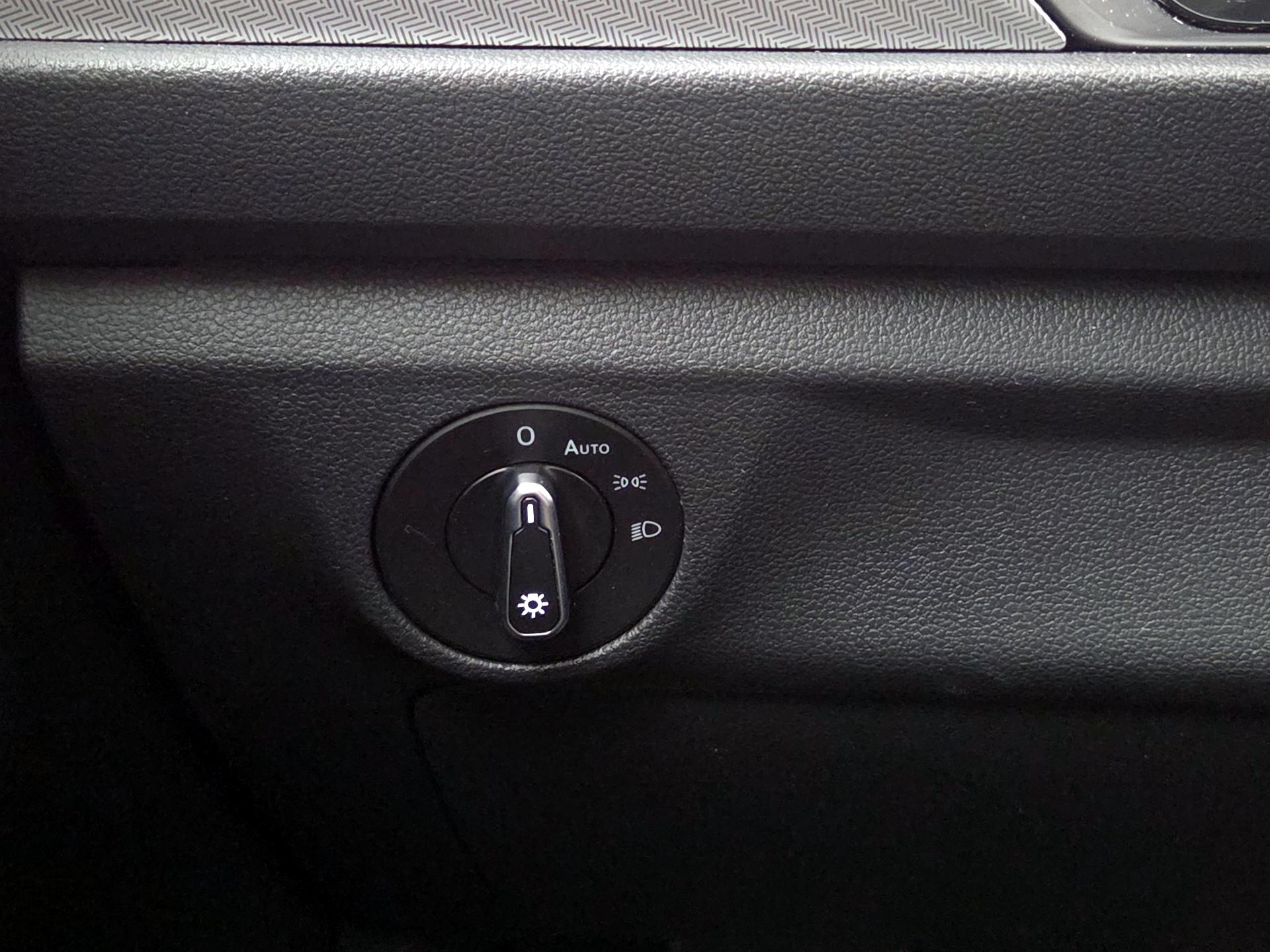 Thumbnail: 2021 Volkswagen Jetta - 13