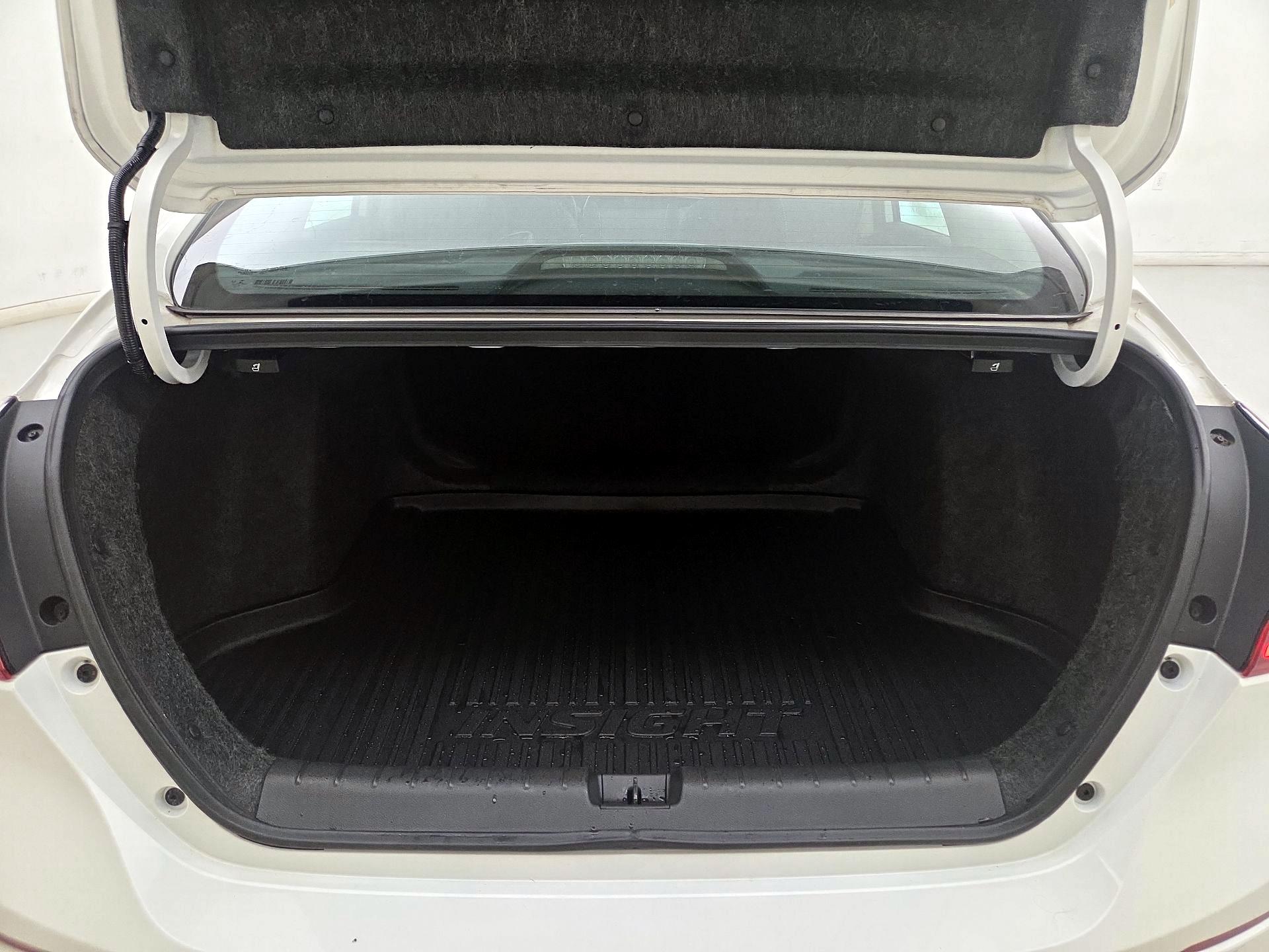 Thumbnail: 2019 Honda Insight - 20