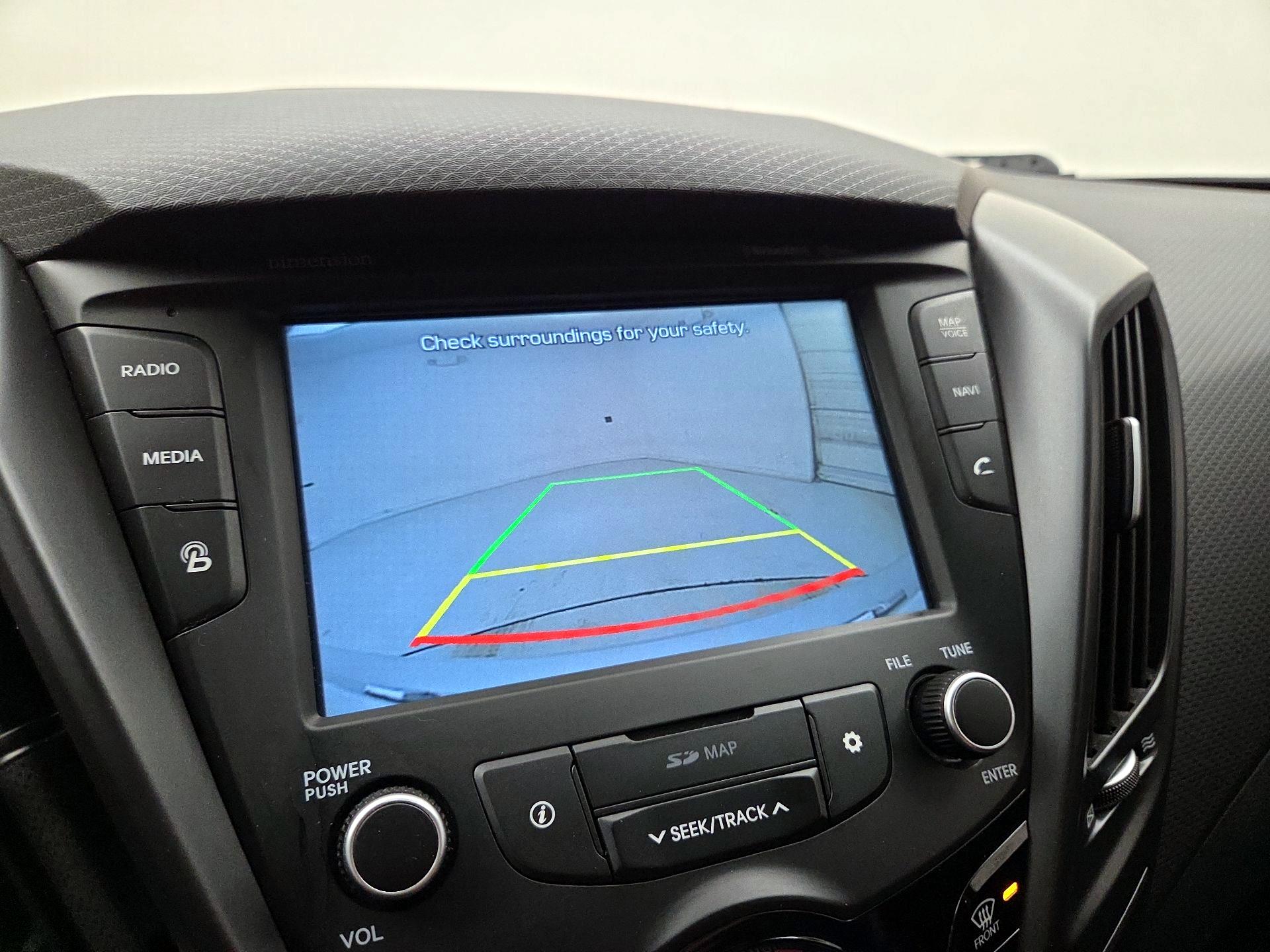 Thumbnail: 2017 Hyundai Veloster - 15