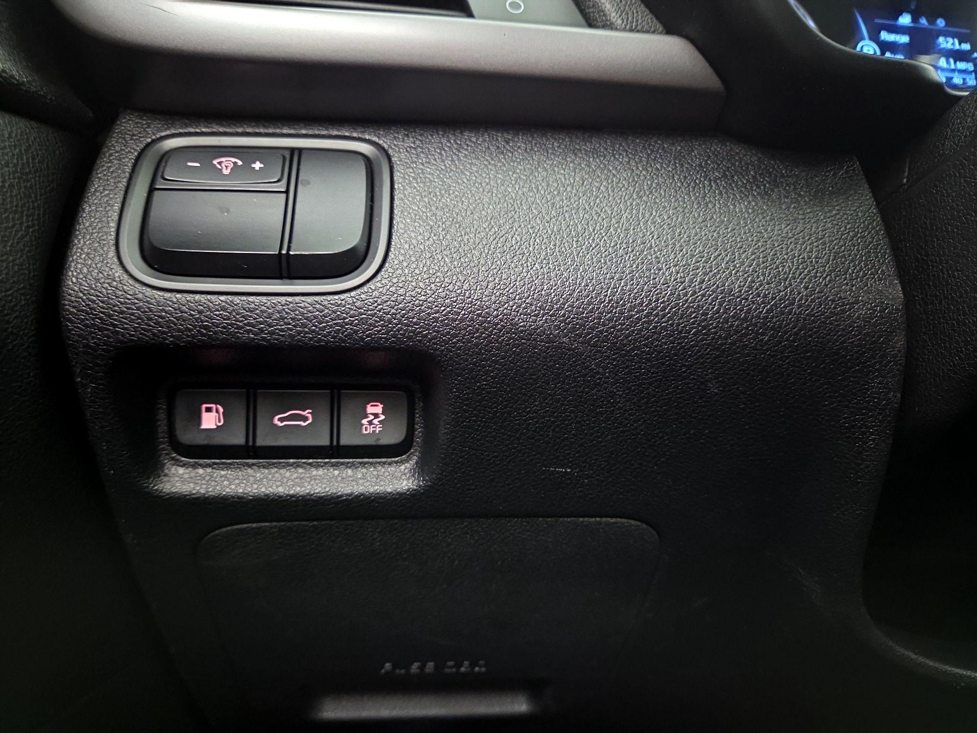 Thumbnail: 2016 Kia Optima - 13