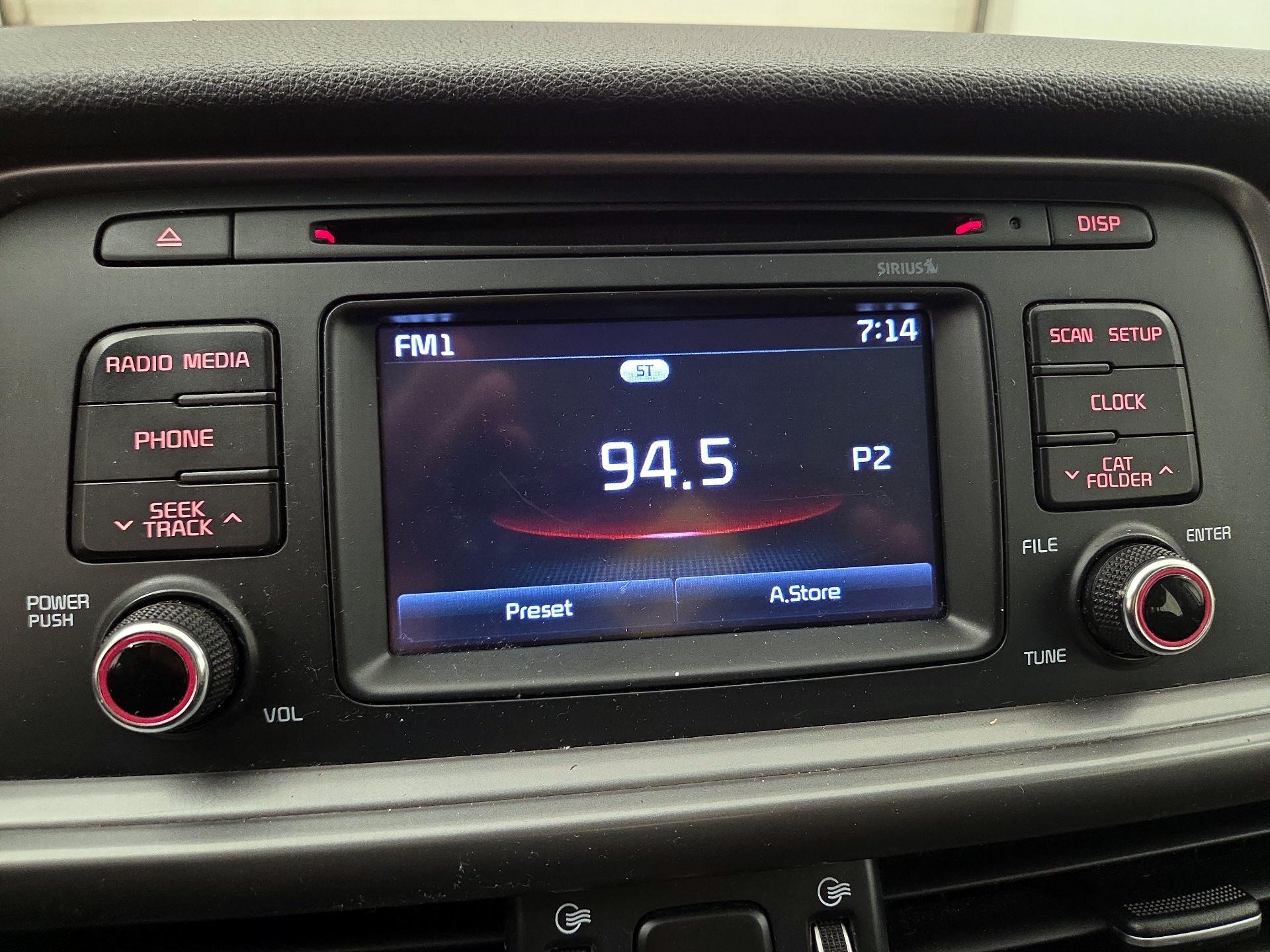 Thumbnail: 2016 Kia Optima - 15