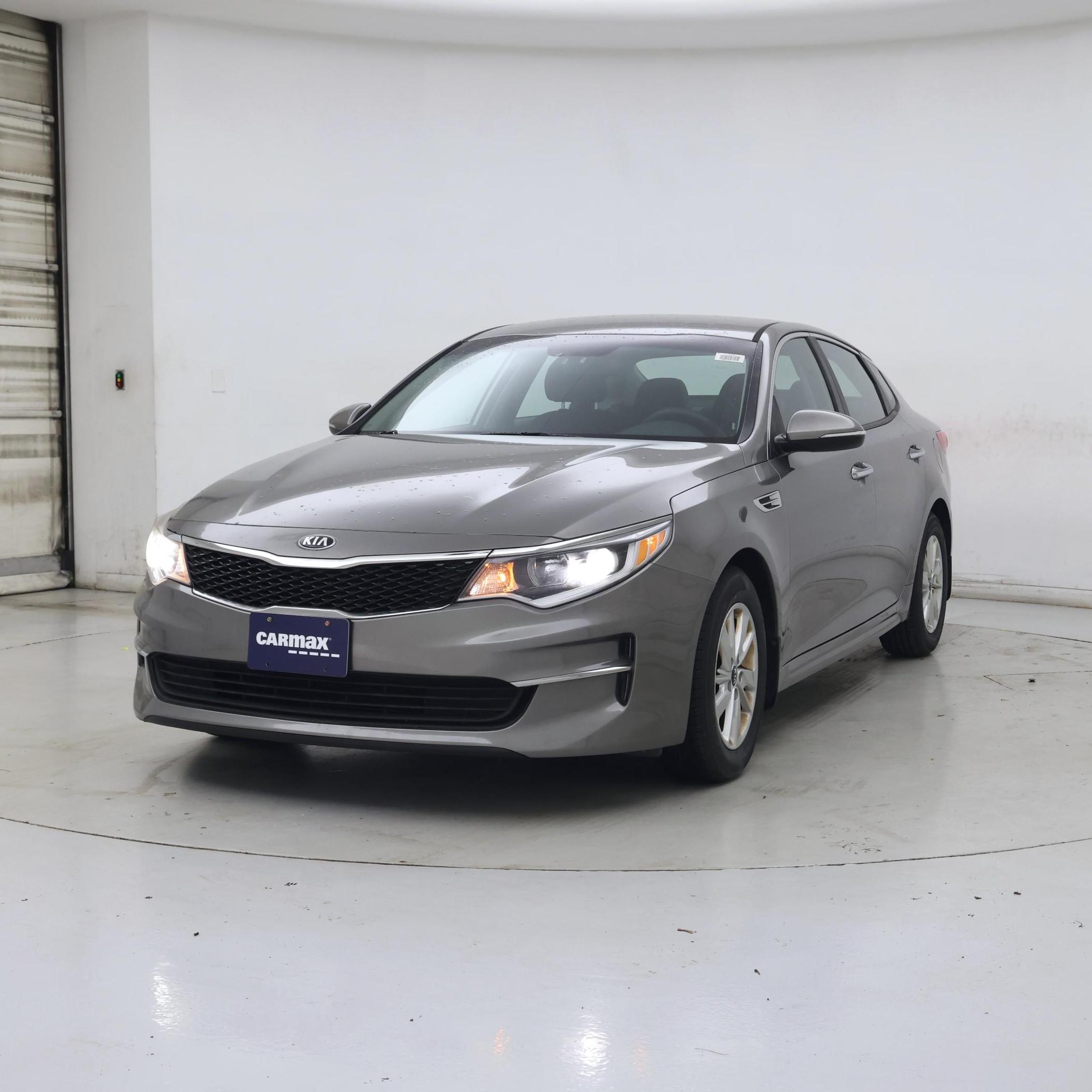Thumbnail: 2016 Kia Optima - 4