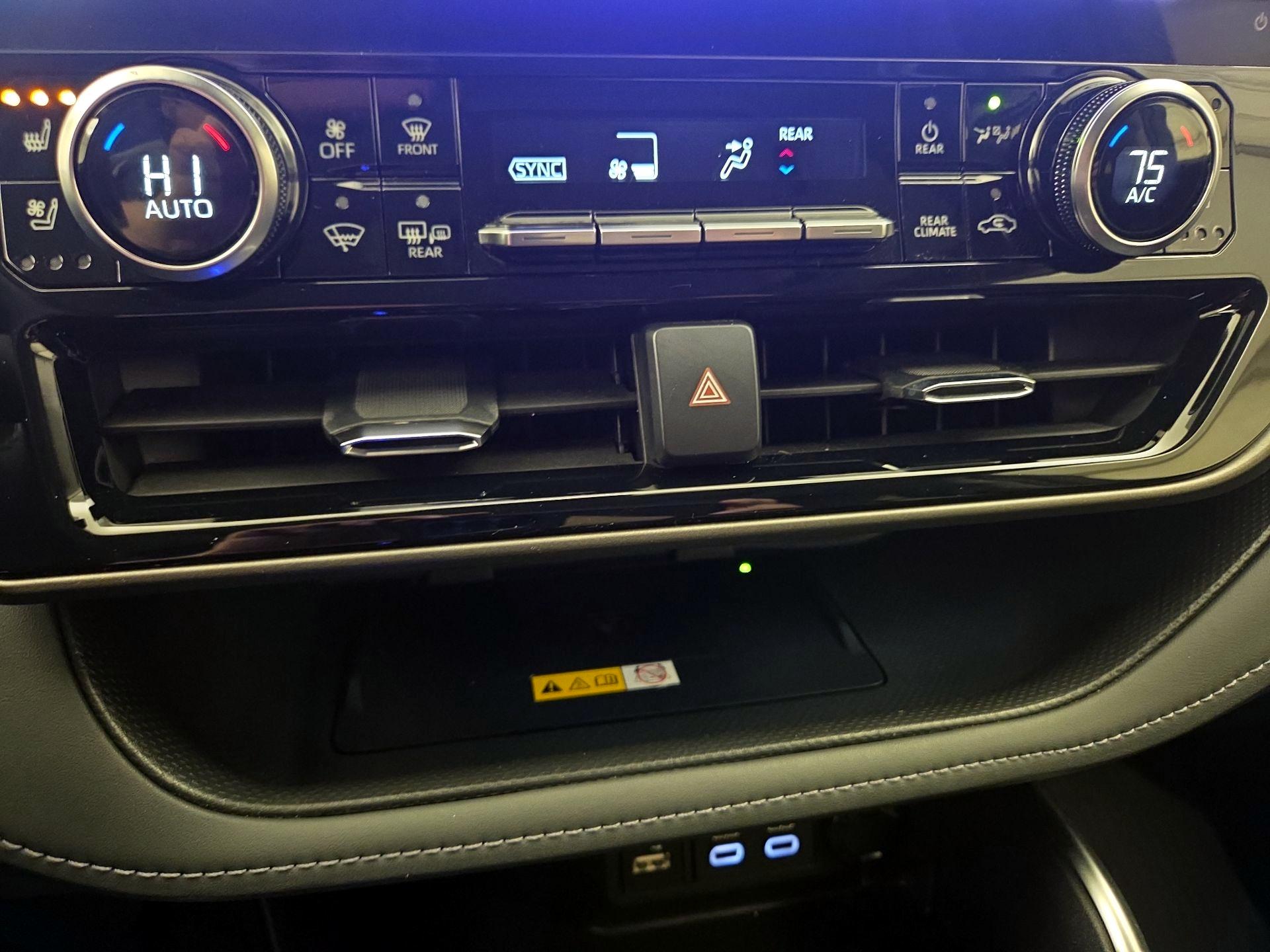 Thumbnail: 2023 Toyota Highlander - 16