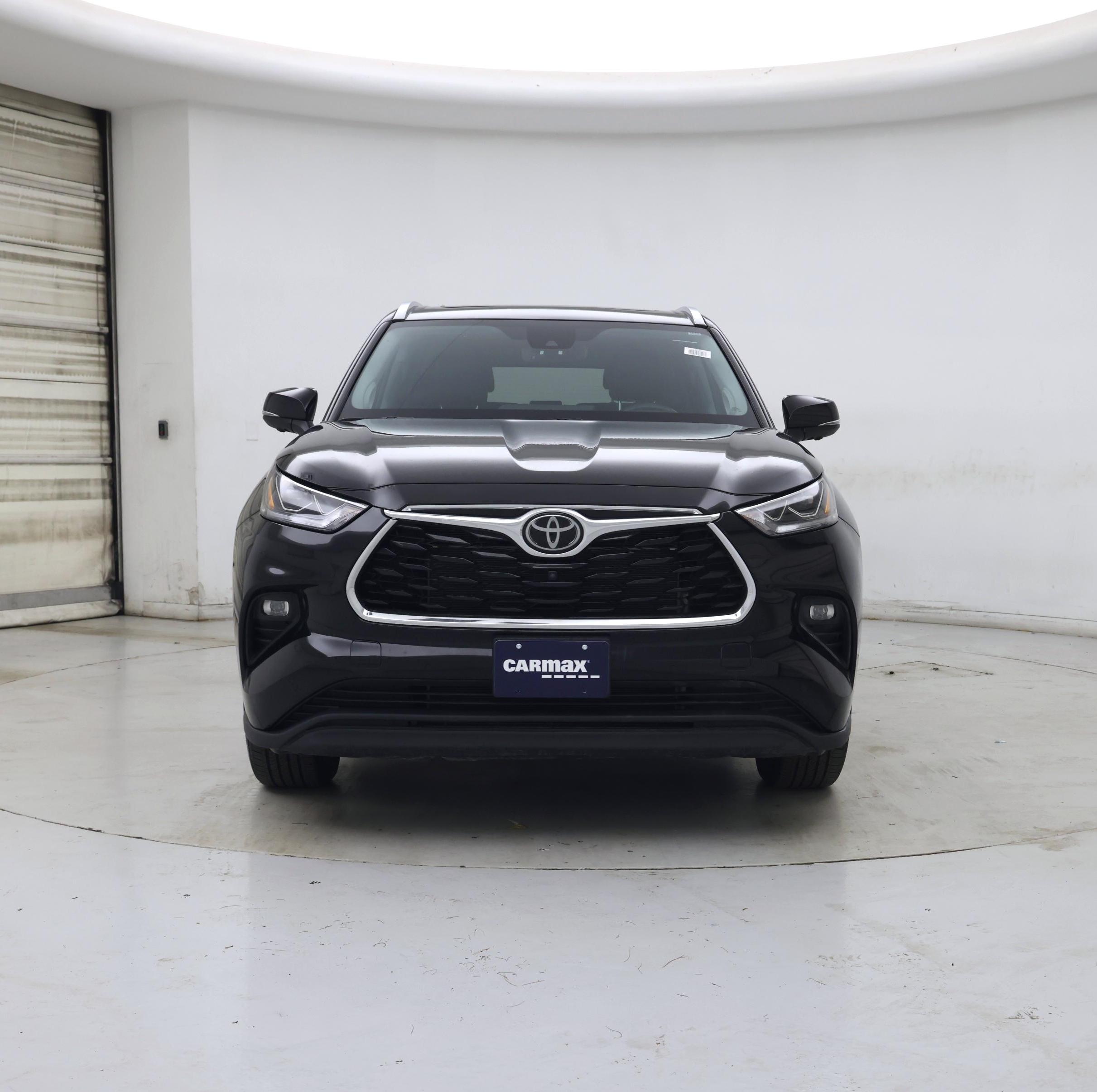 Thumbnail: 2023 Toyota Highlander - 5