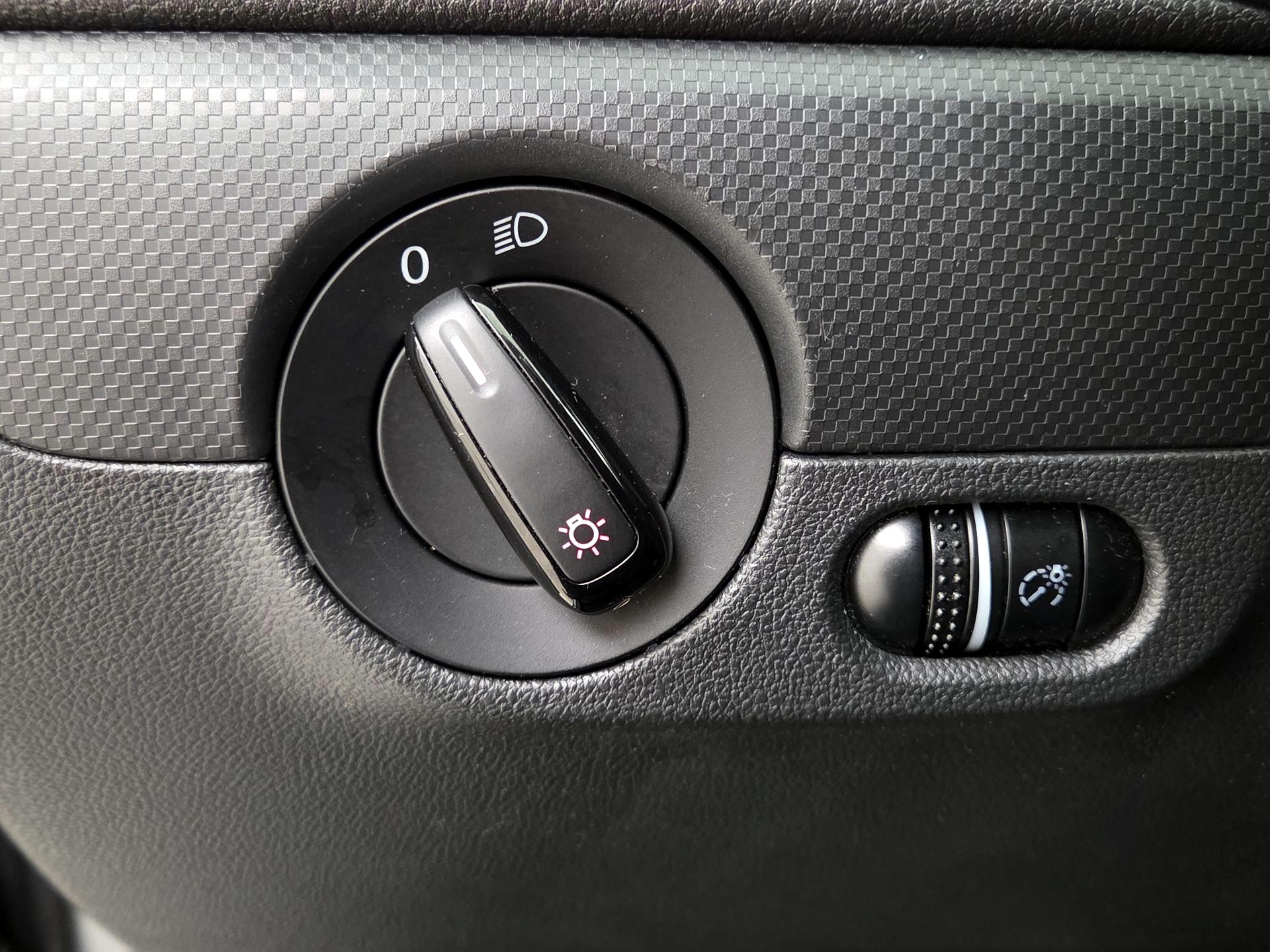 Thumbnail: 2016 Volkswagen Jetta - 13