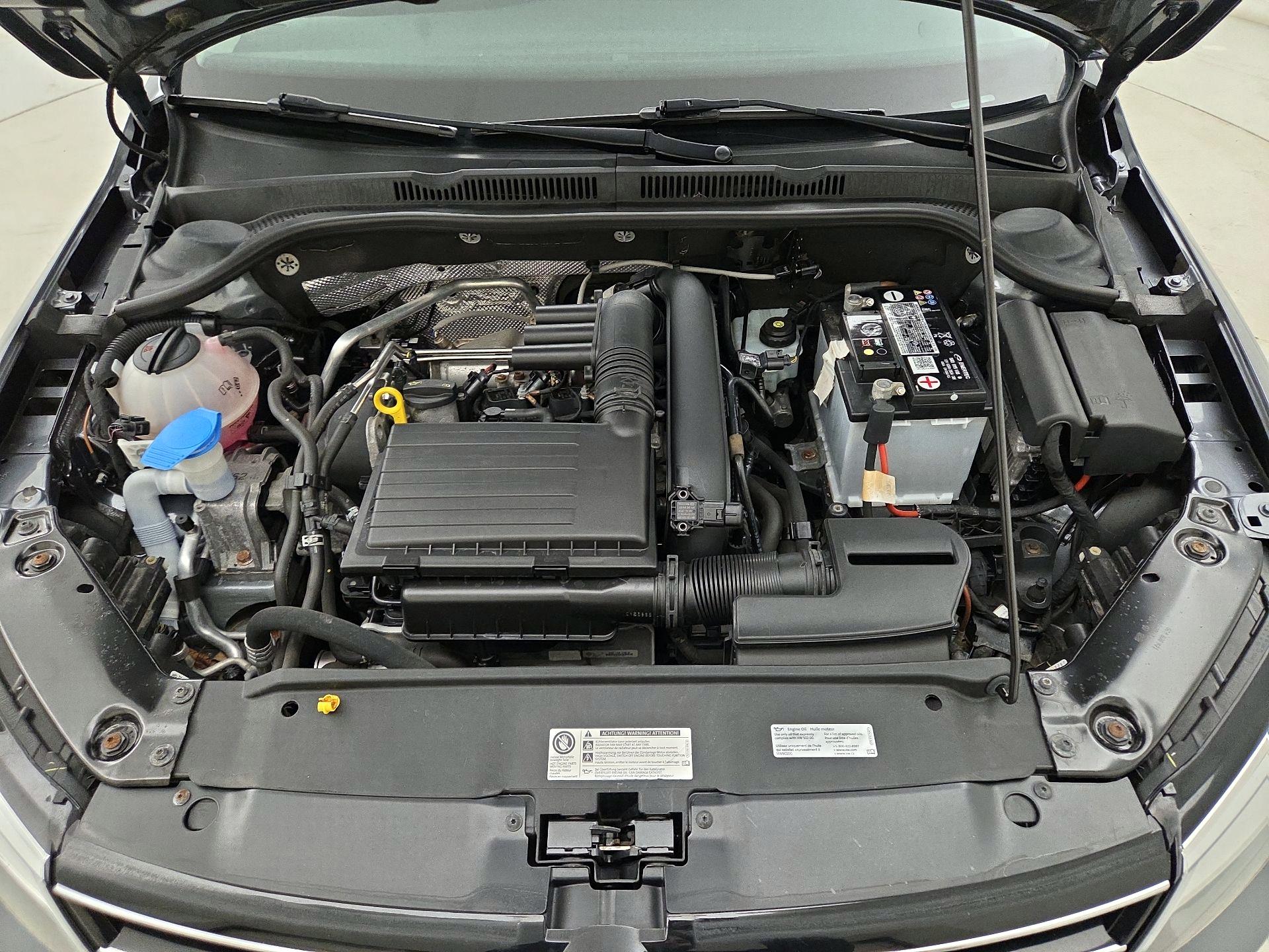 Thumbnail: 2016 Volkswagen Jetta - 19