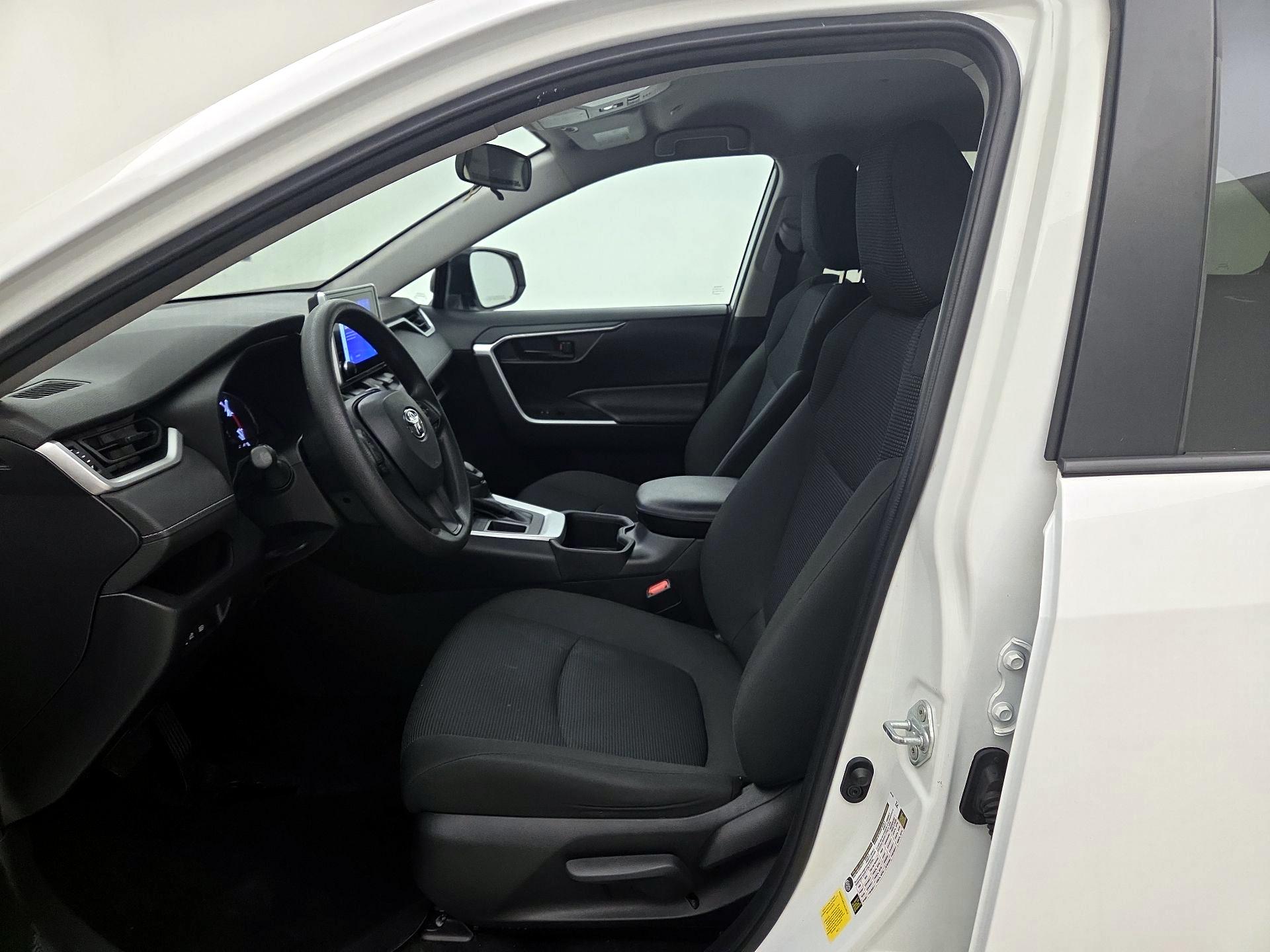 Thumbnail: 2023 Toyota RAV4 - 11