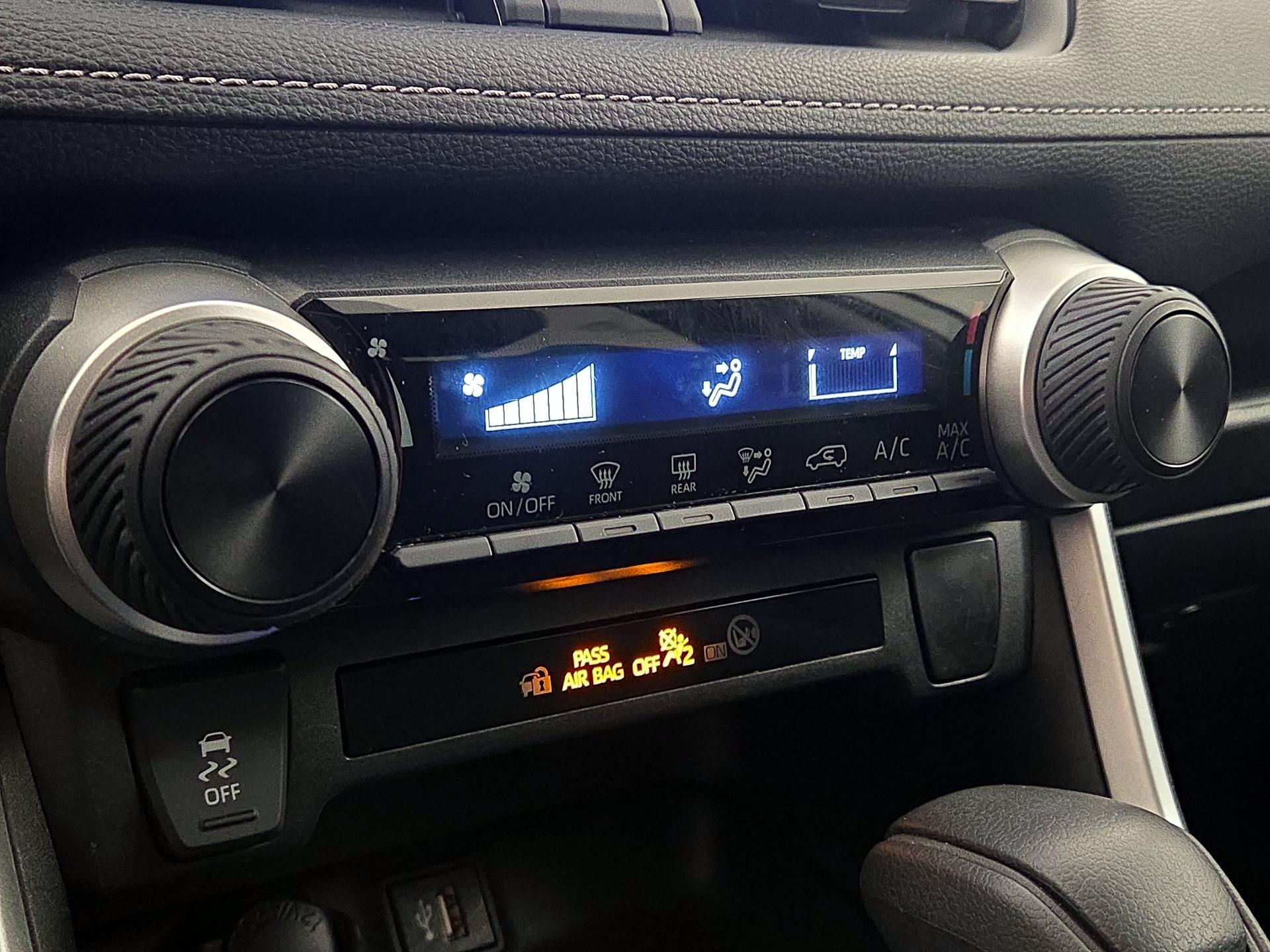 Thumbnail: 2023 Toyota RAV4 - 16