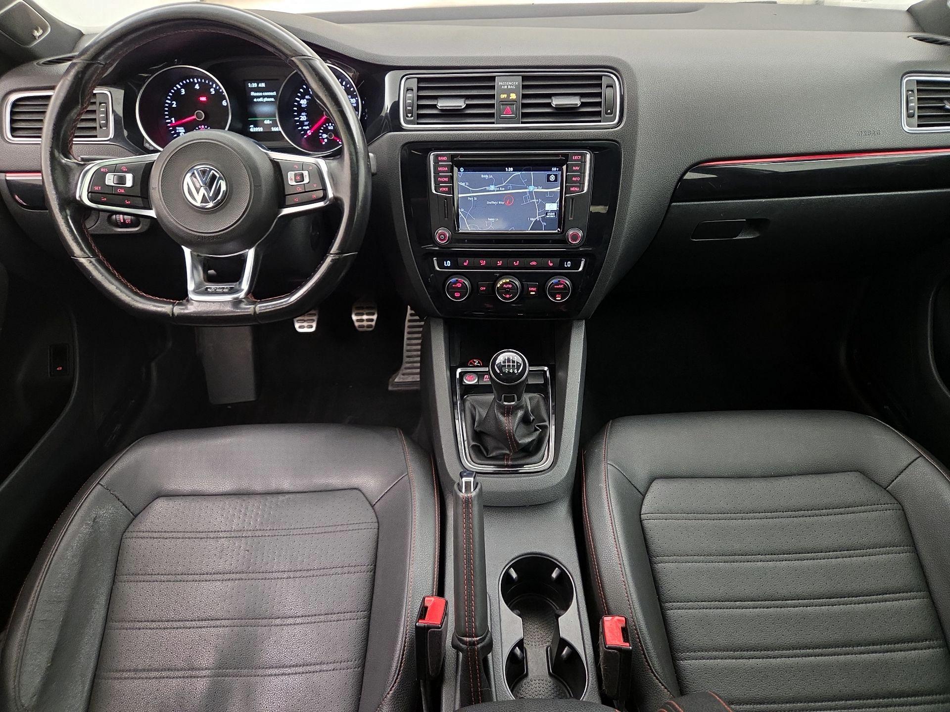 Thumbnail: 2017 Volkswagen Jetta - 9