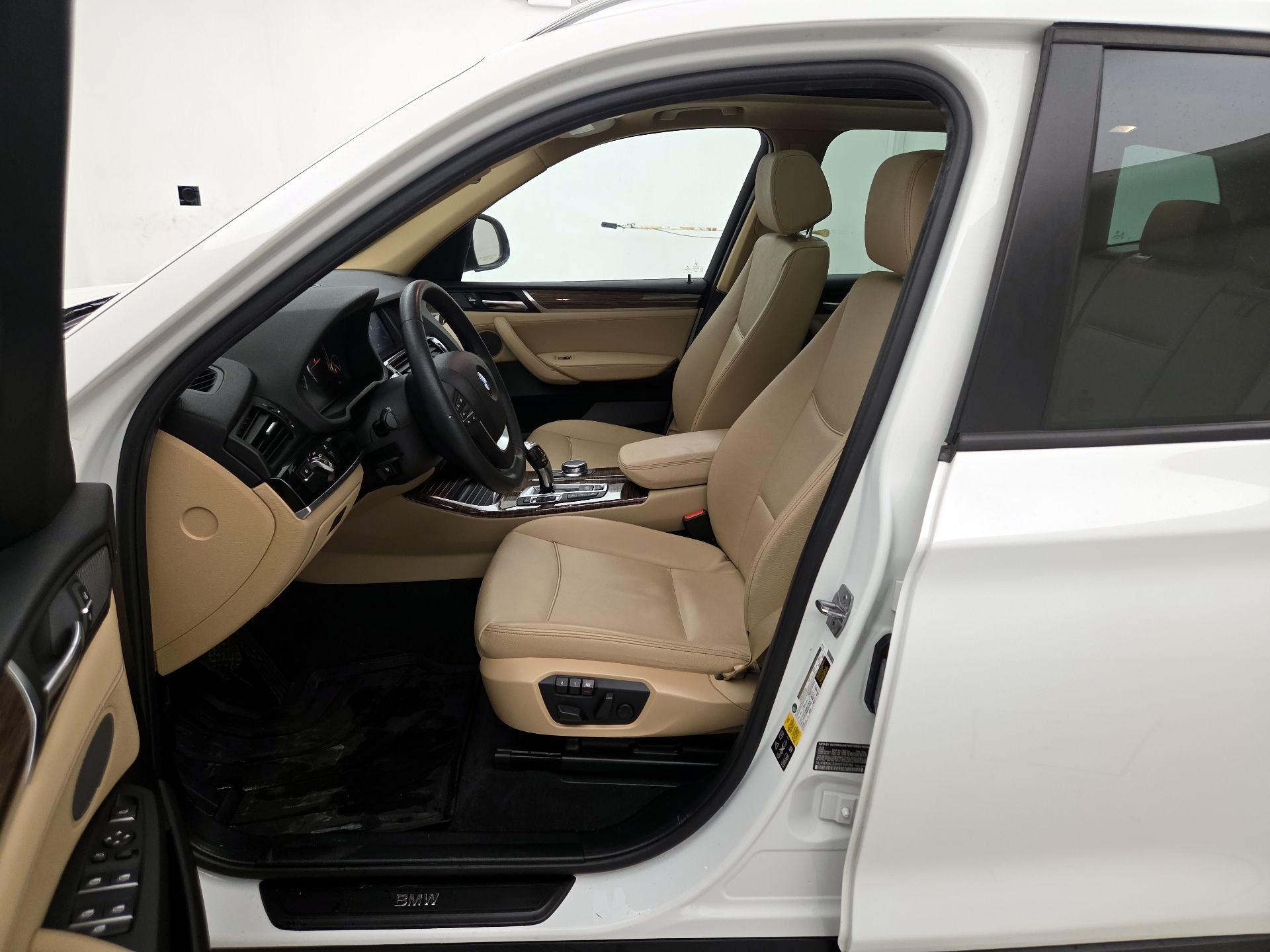 Thumbnail: 2017 BMW X3 - 11