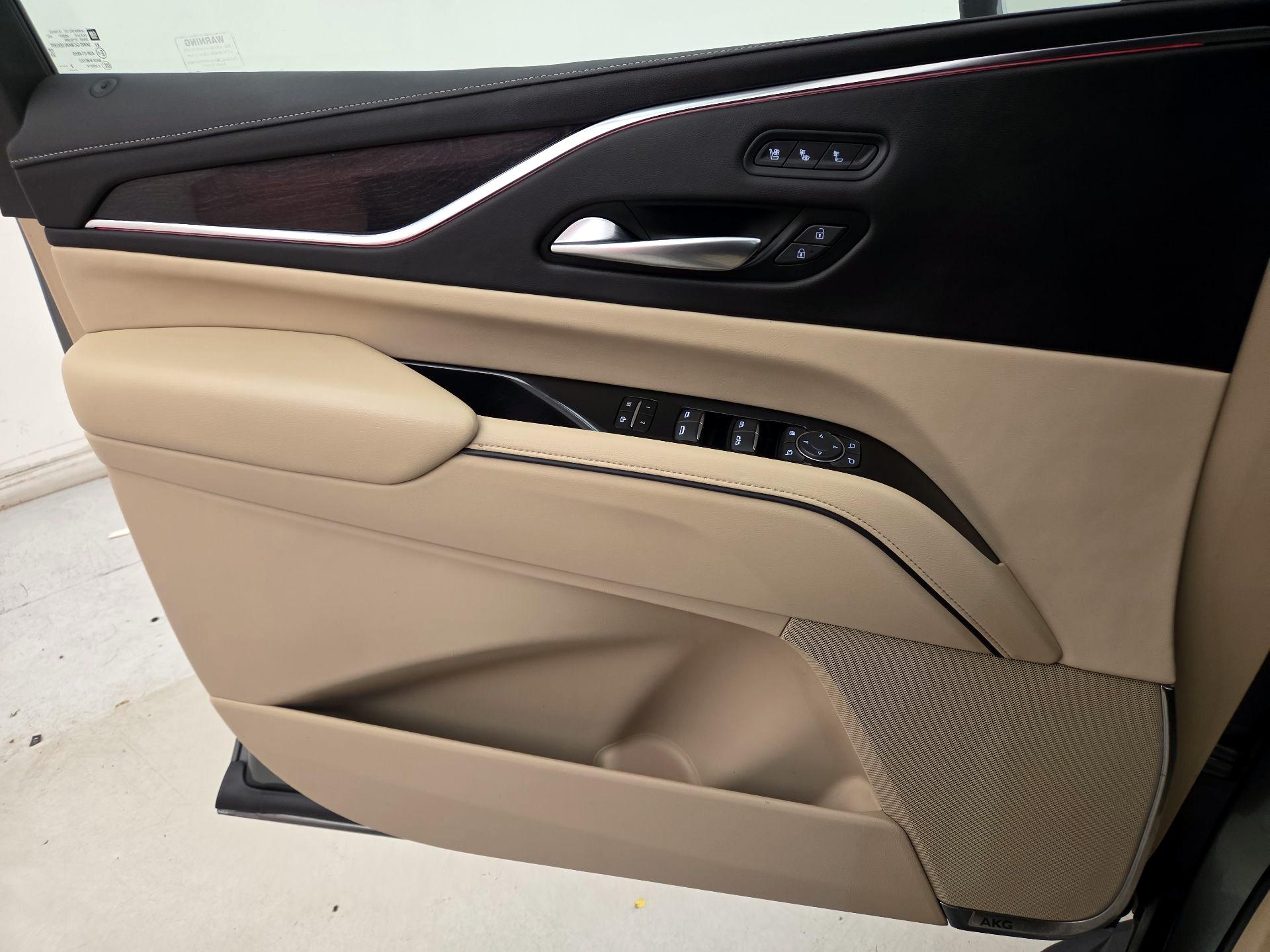 Thumbnail: 2023 Cadillac Escalade - 12