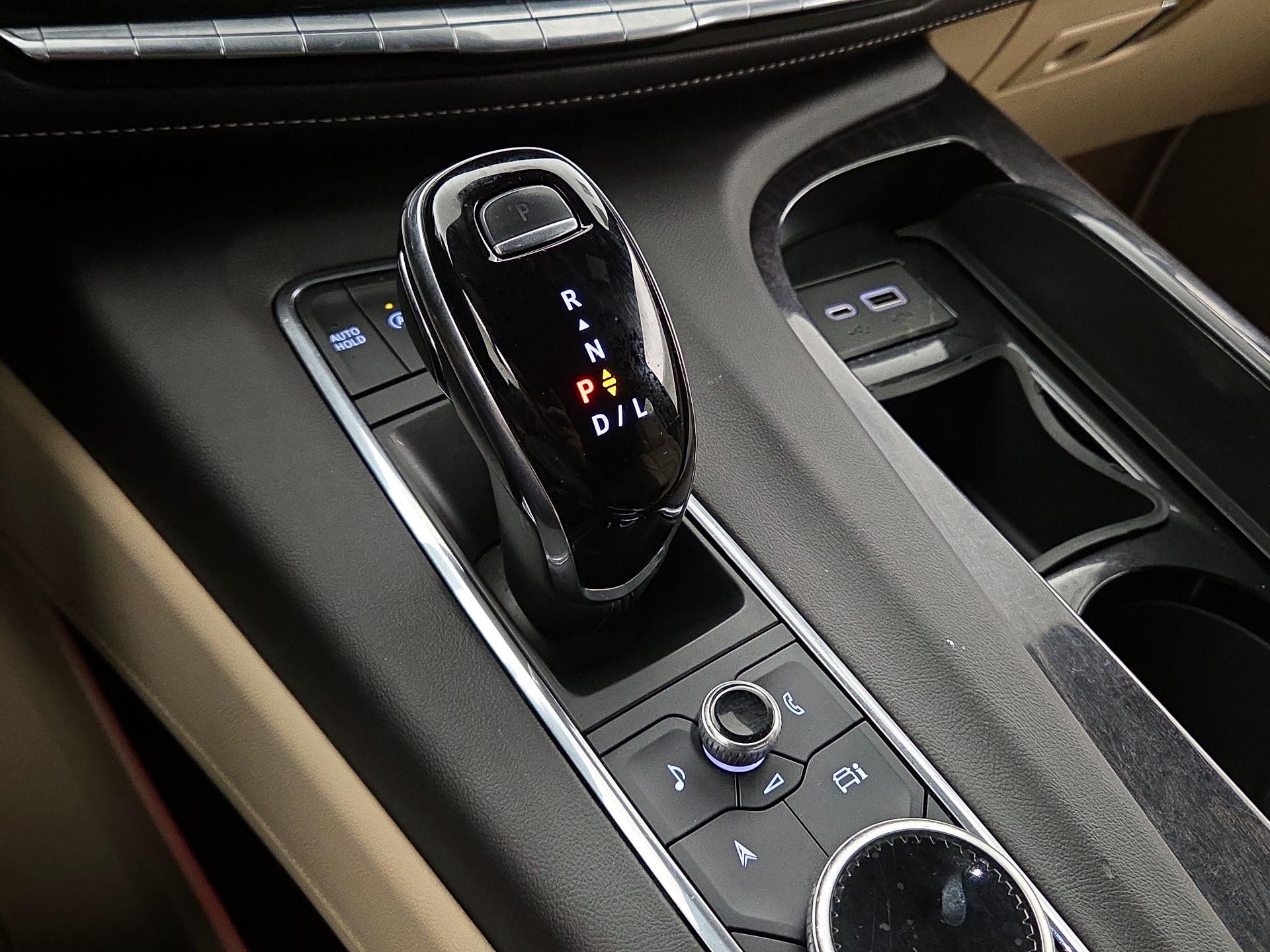 Thumbnail: 2023 Cadillac Escalade - 18