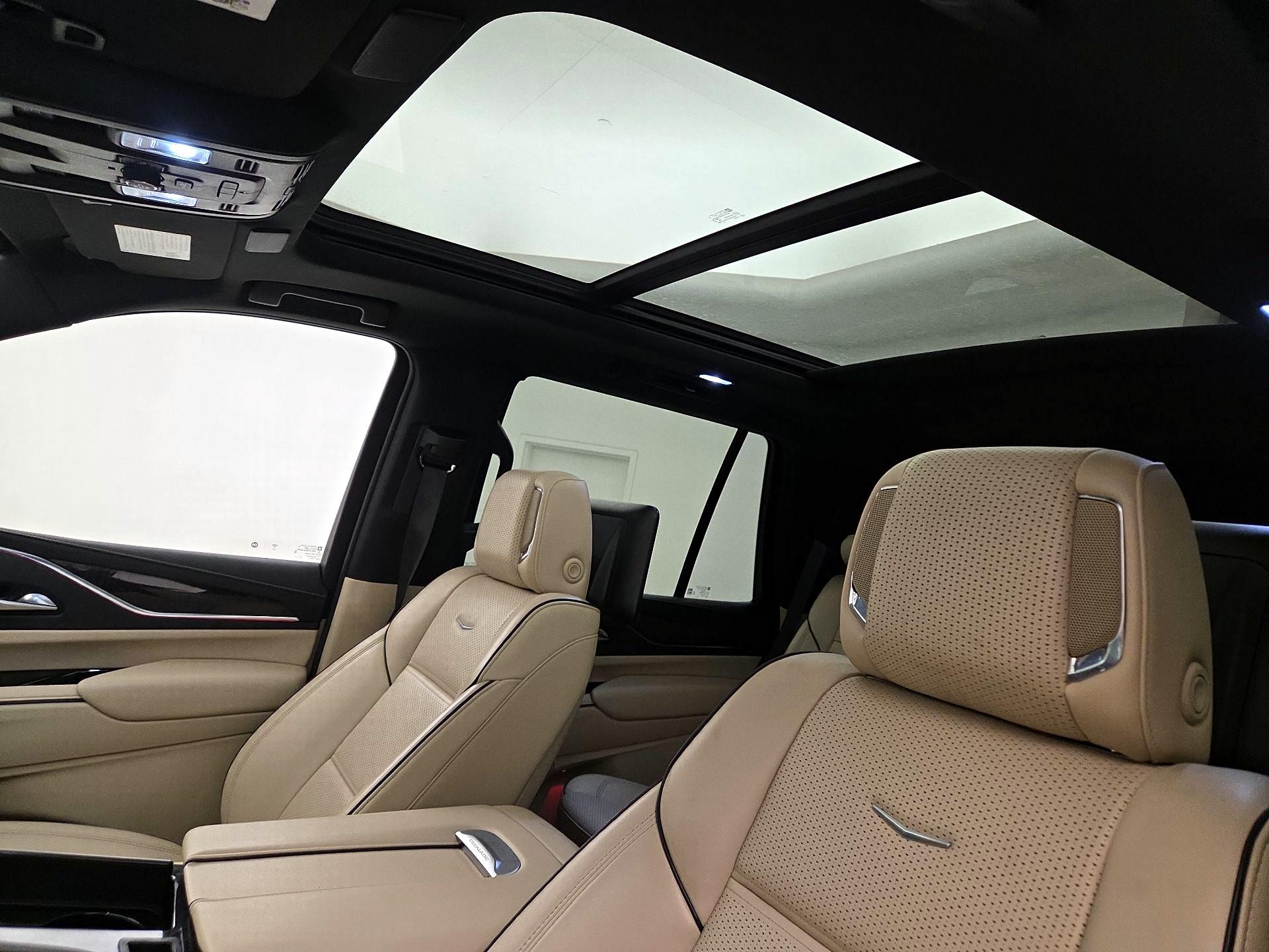 Thumbnail: 2023 Cadillac Escalade - 20