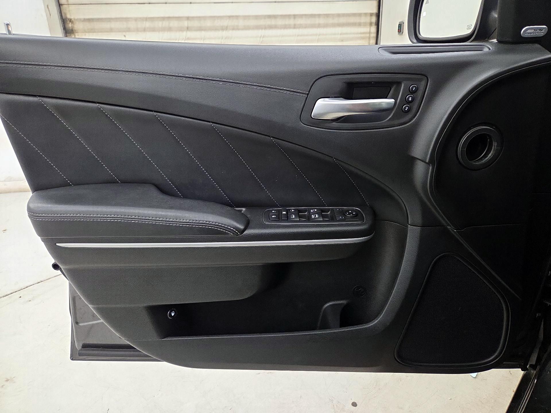 Thumbnail: 2019 Dodge Charger - 12