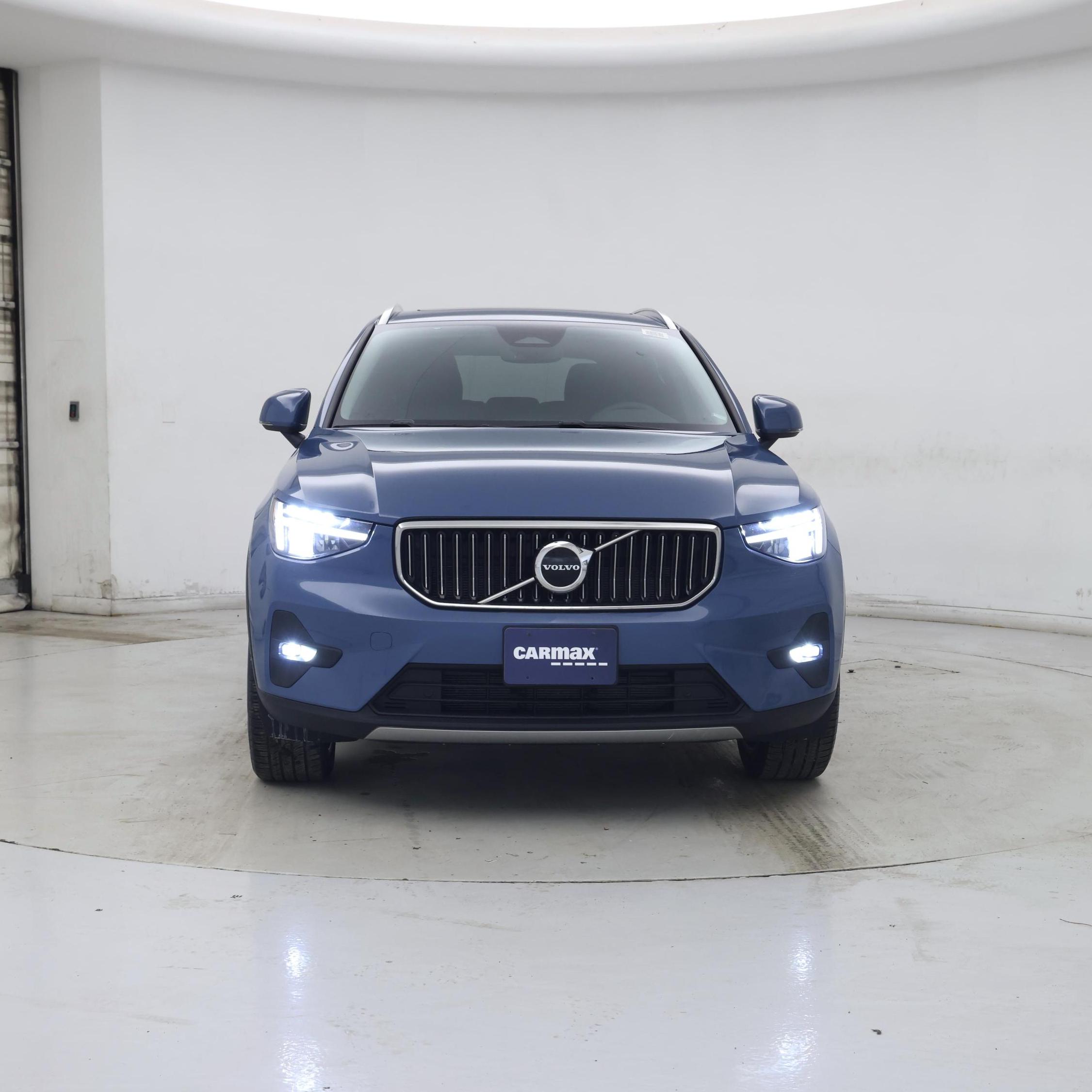 Thumbnail: 2023 Volvo XC40 - 5