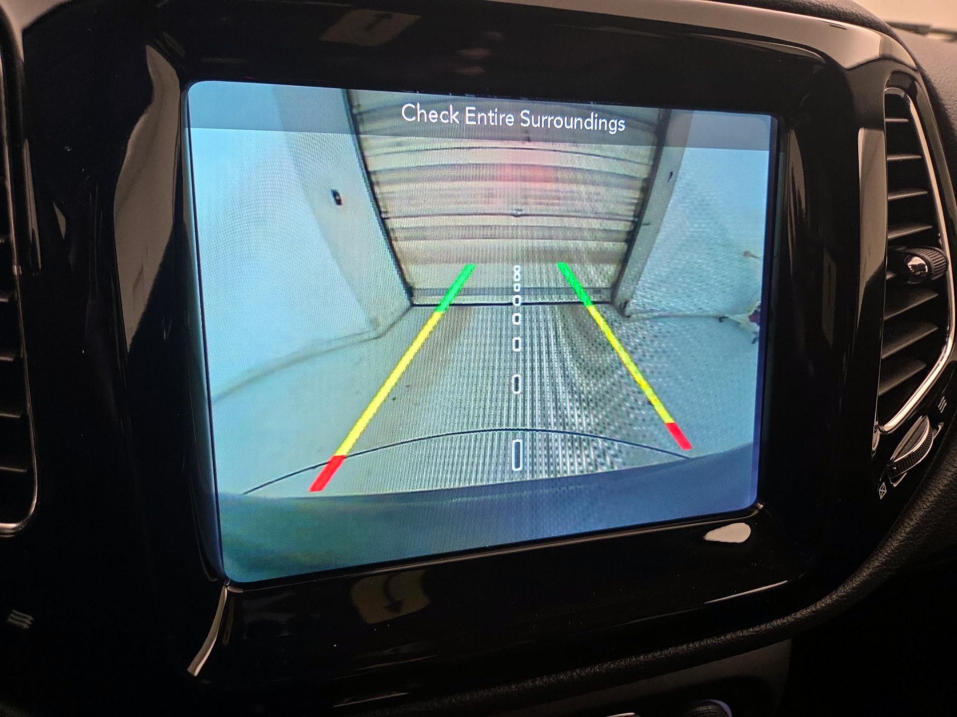 Thumbnail: 2018 Jeep Compass - 15