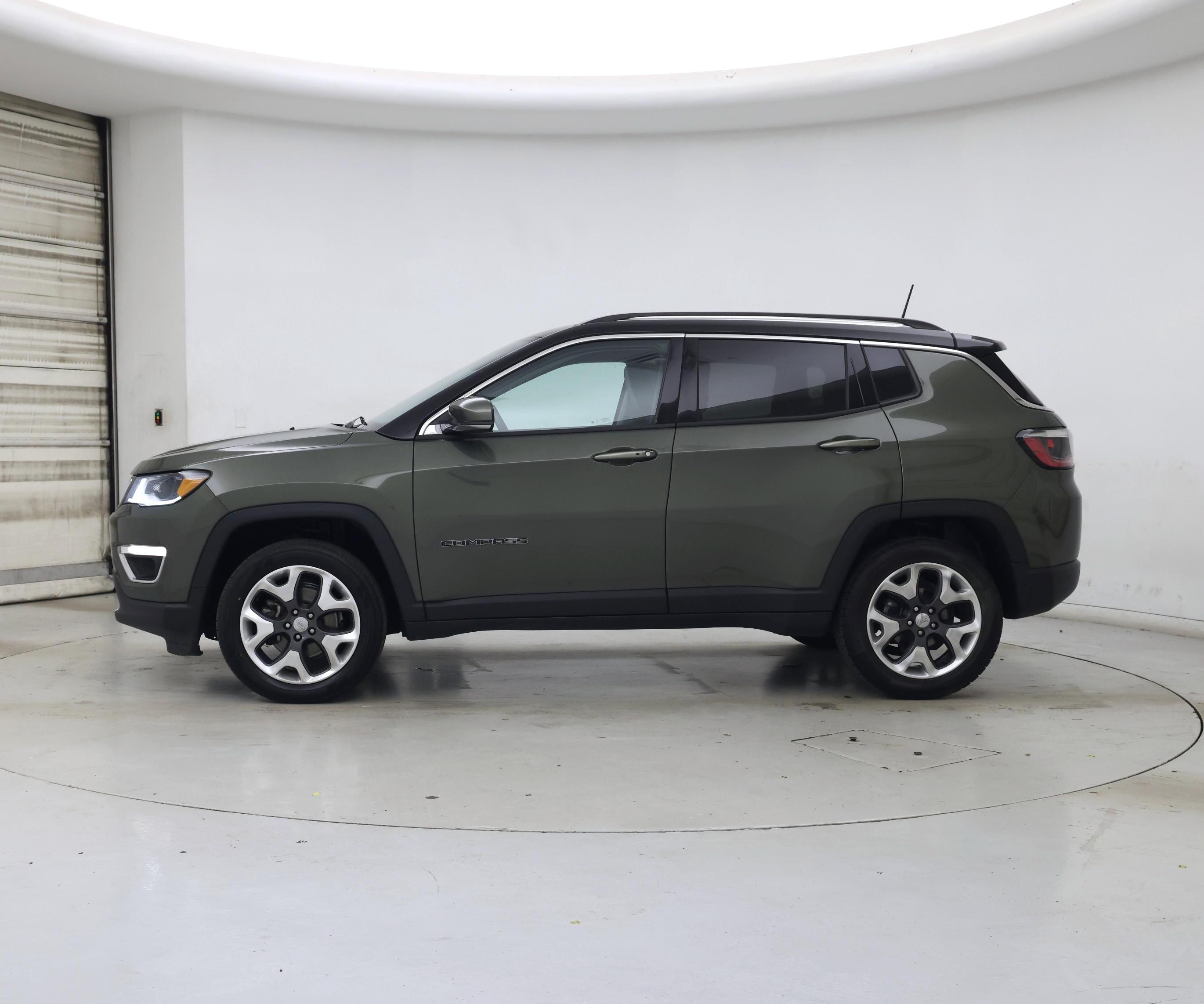 Thumbnail: 2018 Jeep Compass - 3