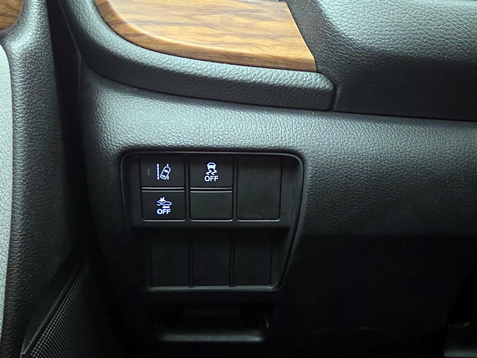 Thumbnail: 2018 Honda CR-V - 13