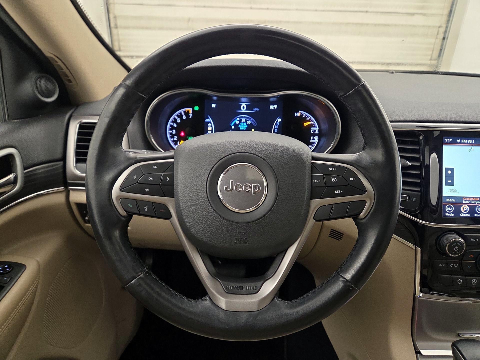 Thumbnail: 2019 Jeep Grand Cherokee - 10