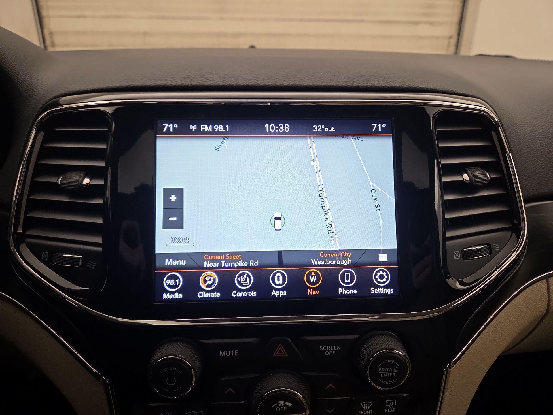 Thumbnail: 2019 Jeep Grand Cherokee - 14