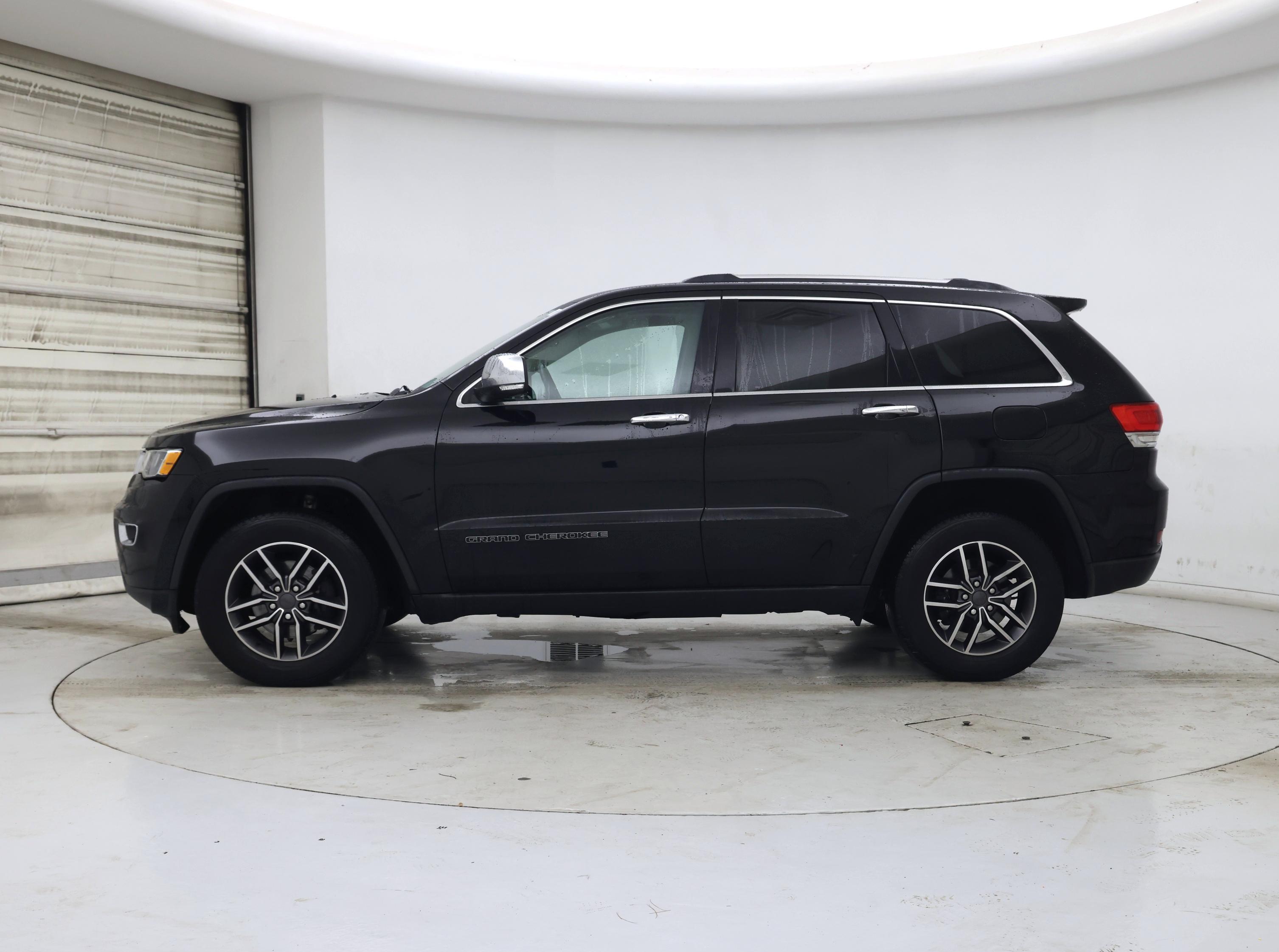 Thumbnail: 2019 Jeep Grand Cherokee - 3
