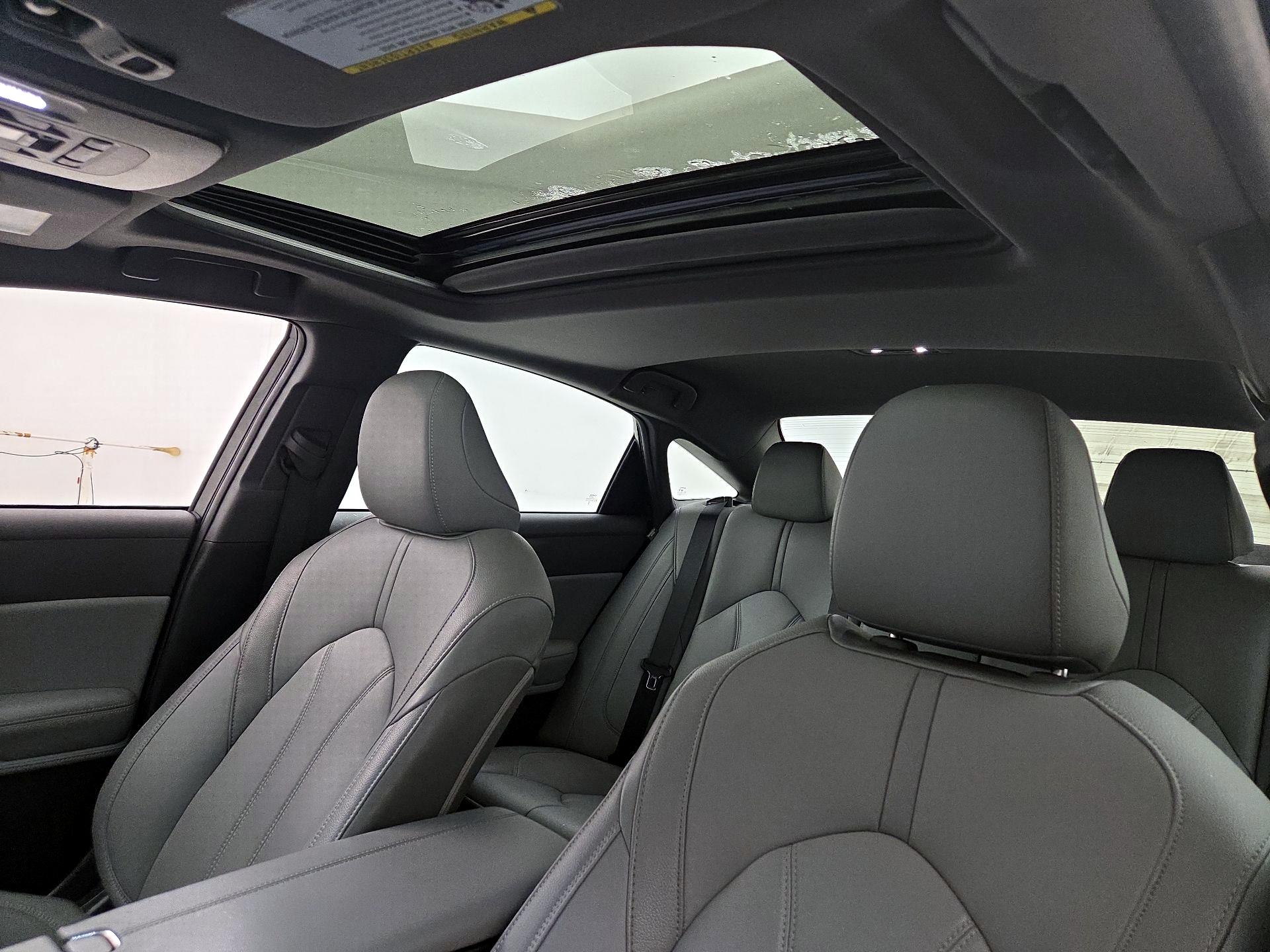 Thumbnail: 2019 Toyota Avalon - 19