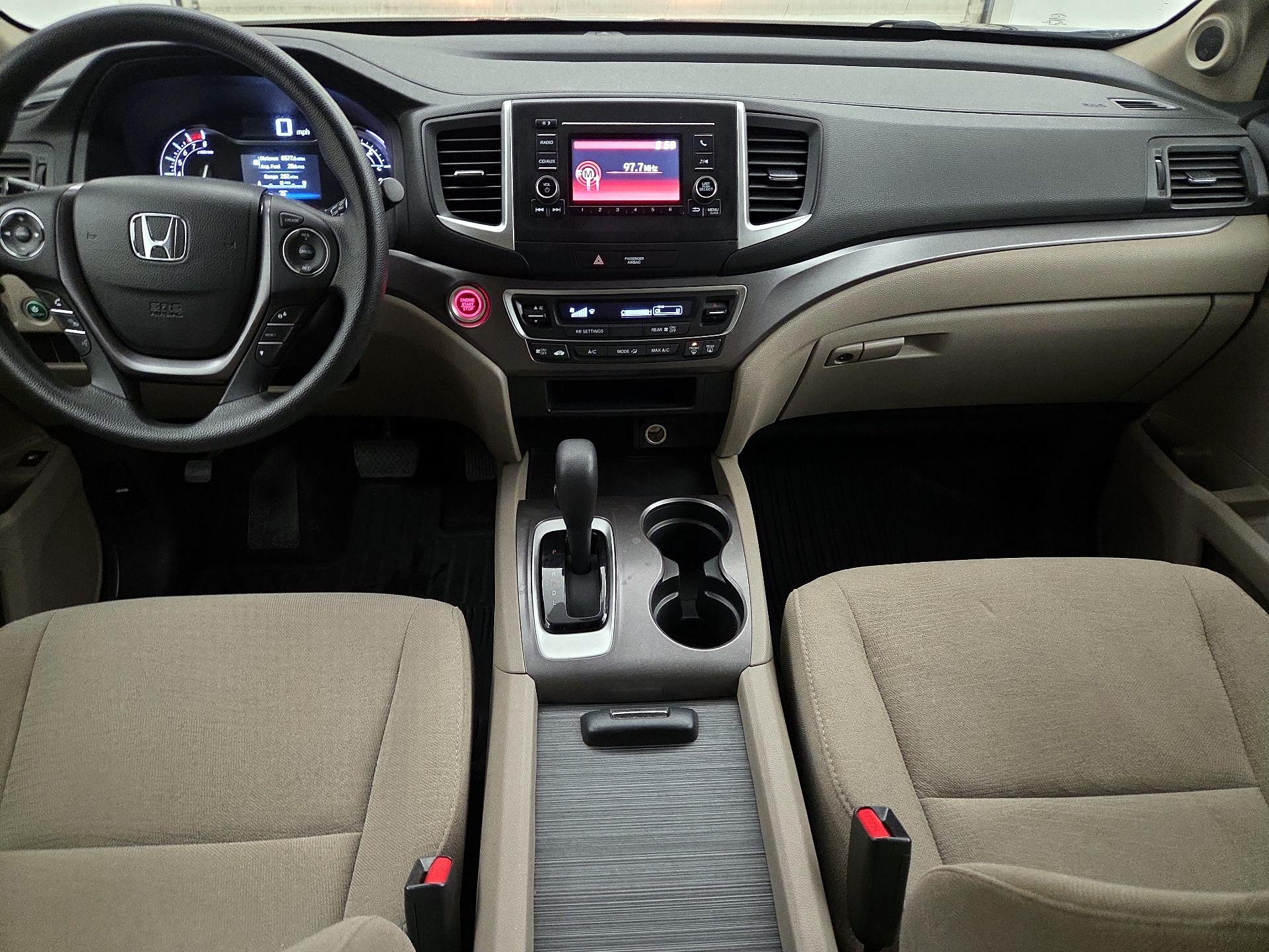 Thumbnail: 2016 Honda Pilot - 9