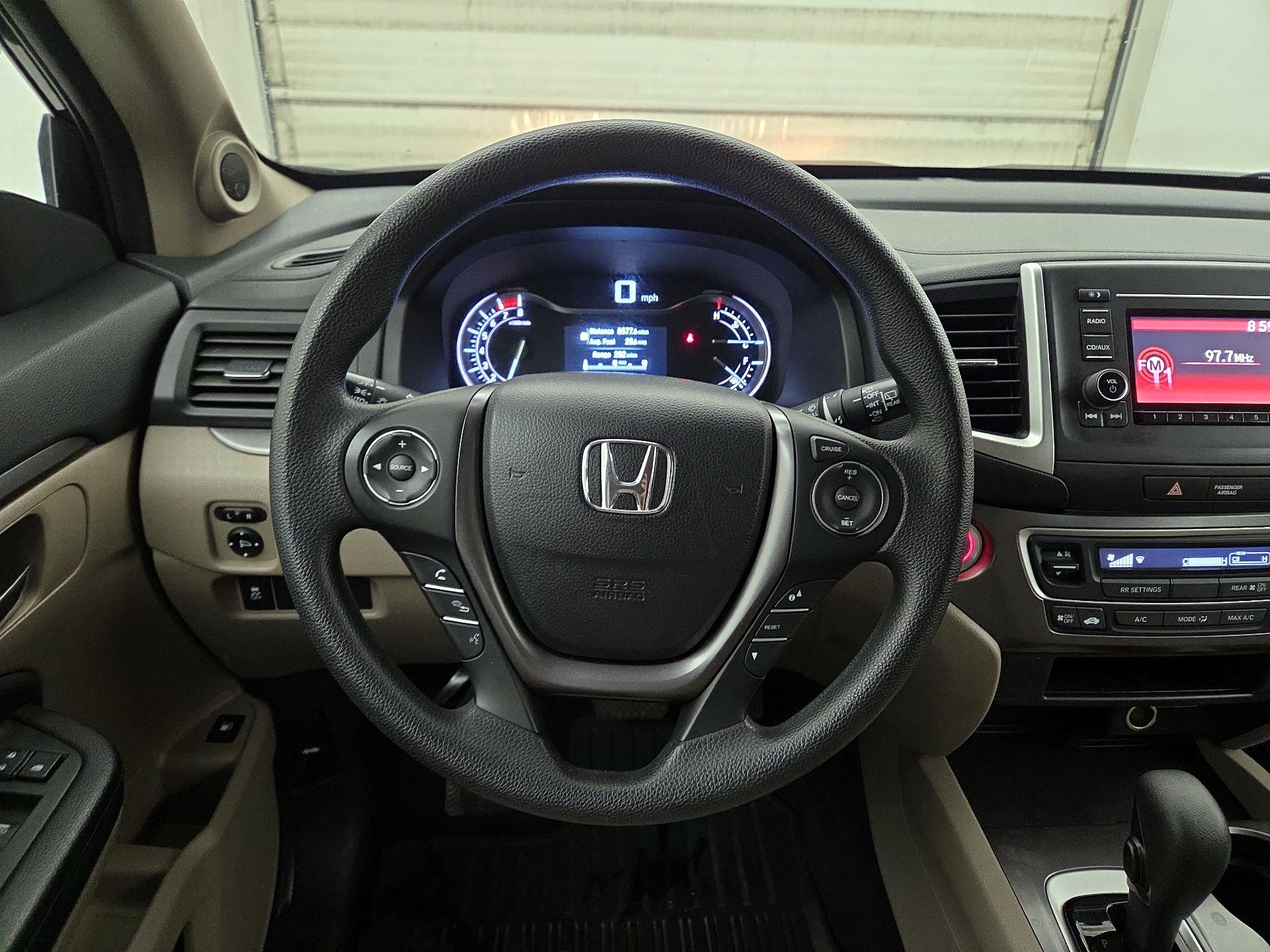 Thumbnail: 2016 Honda Pilot - 10