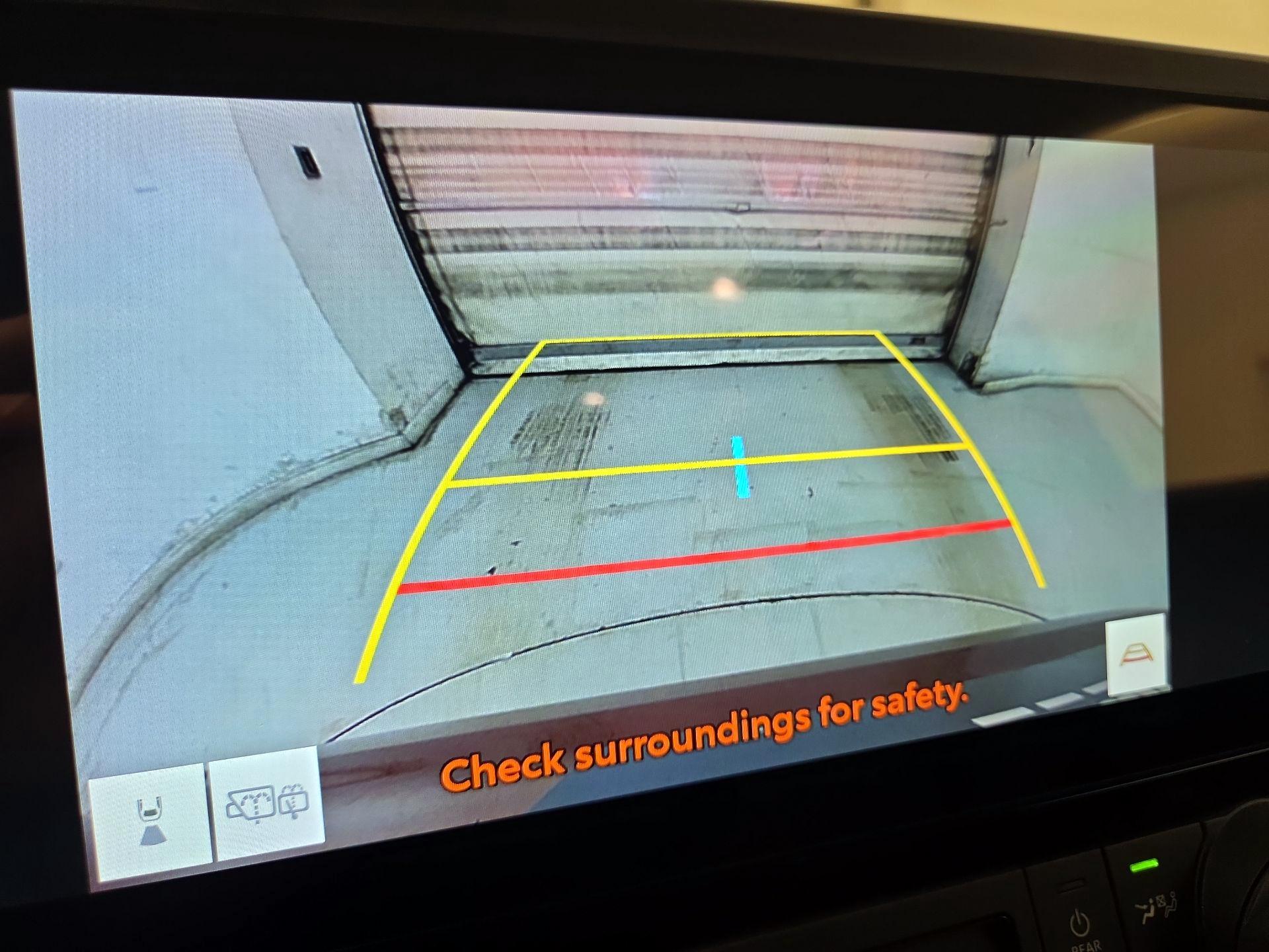 Thumbnail: 2024 Toyota Highlander - 15