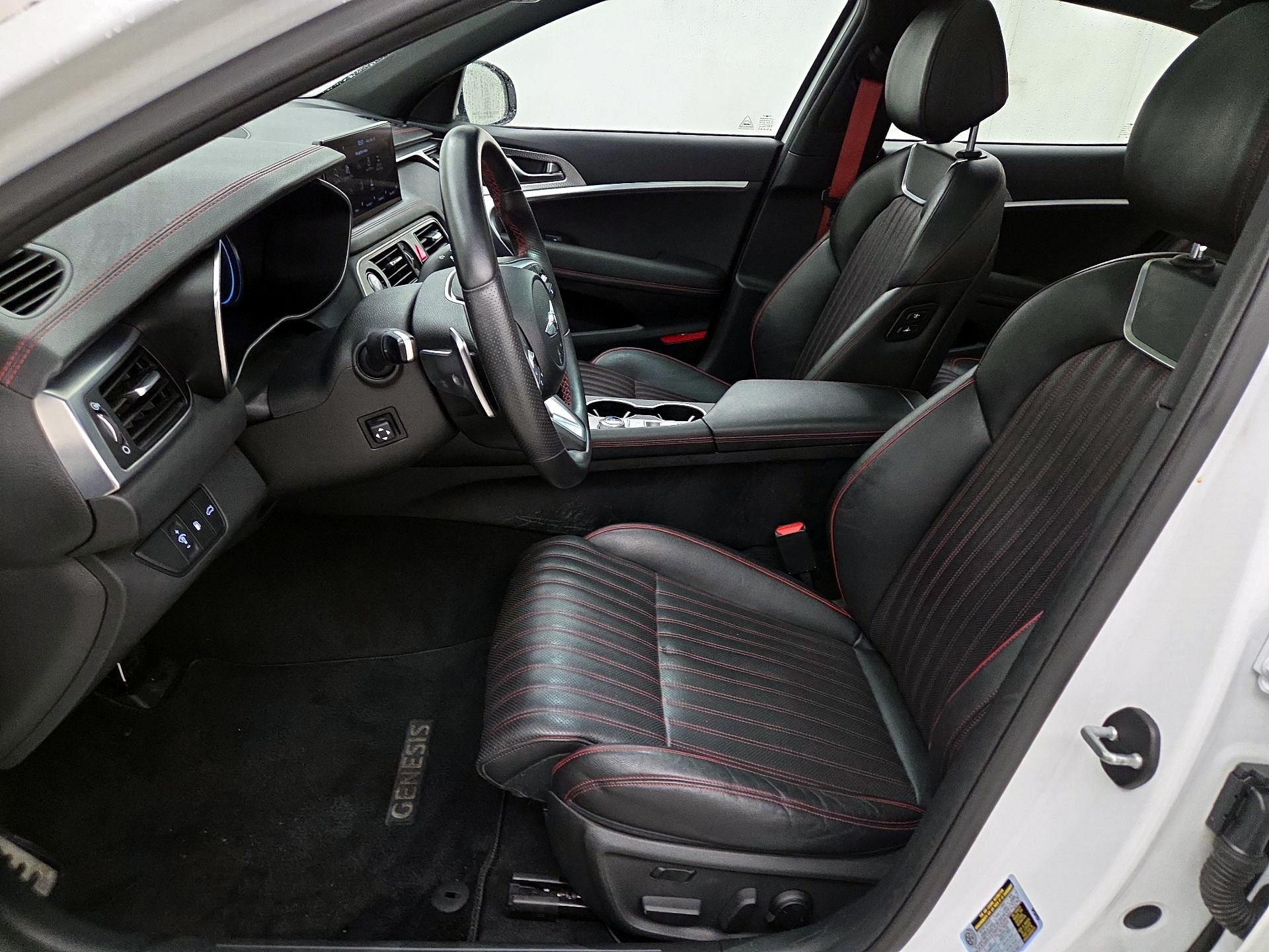 Thumbnail: 2022 Genesis G70 - 11