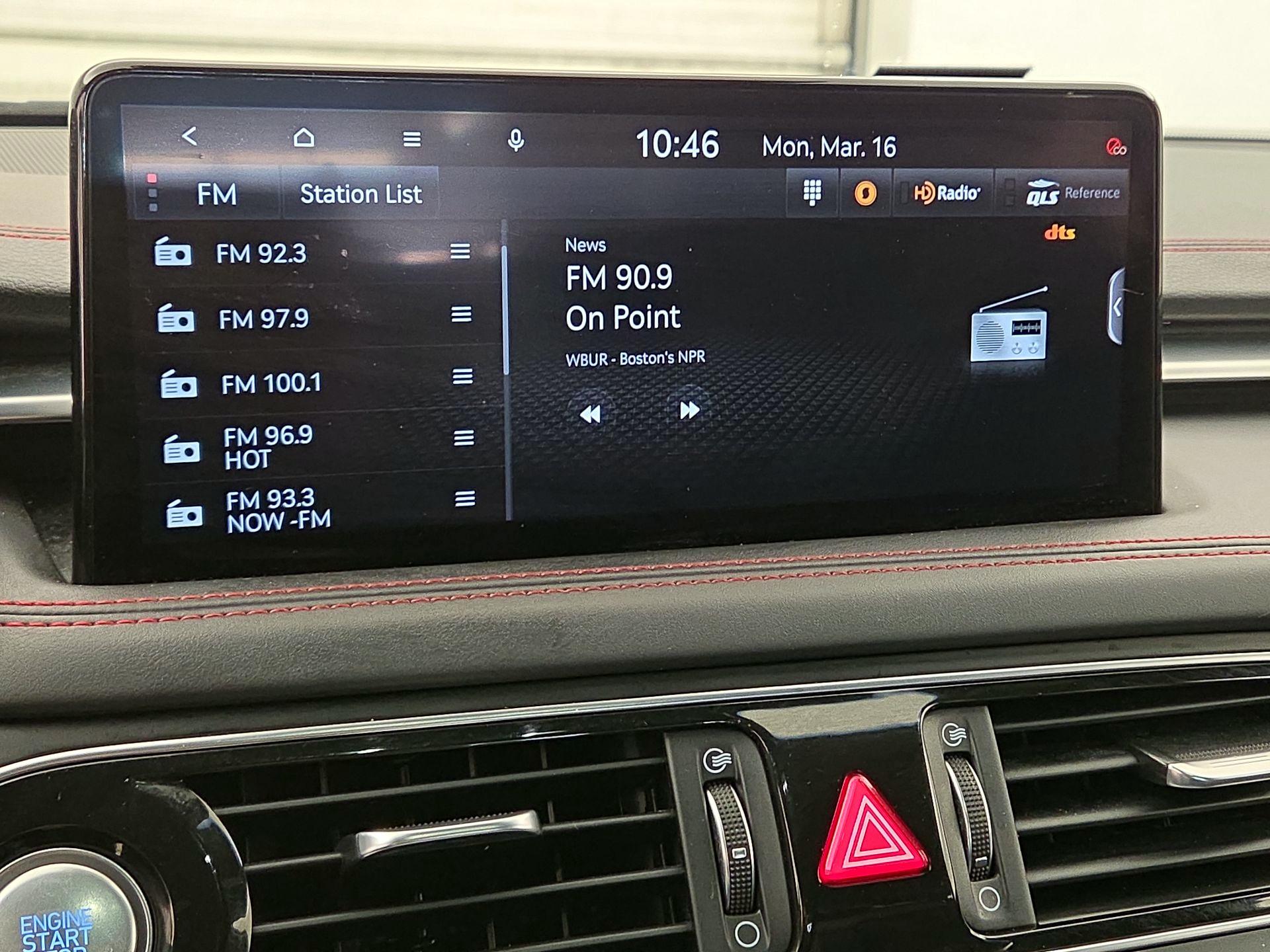 Thumbnail: 2022 Genesis G70 - 16