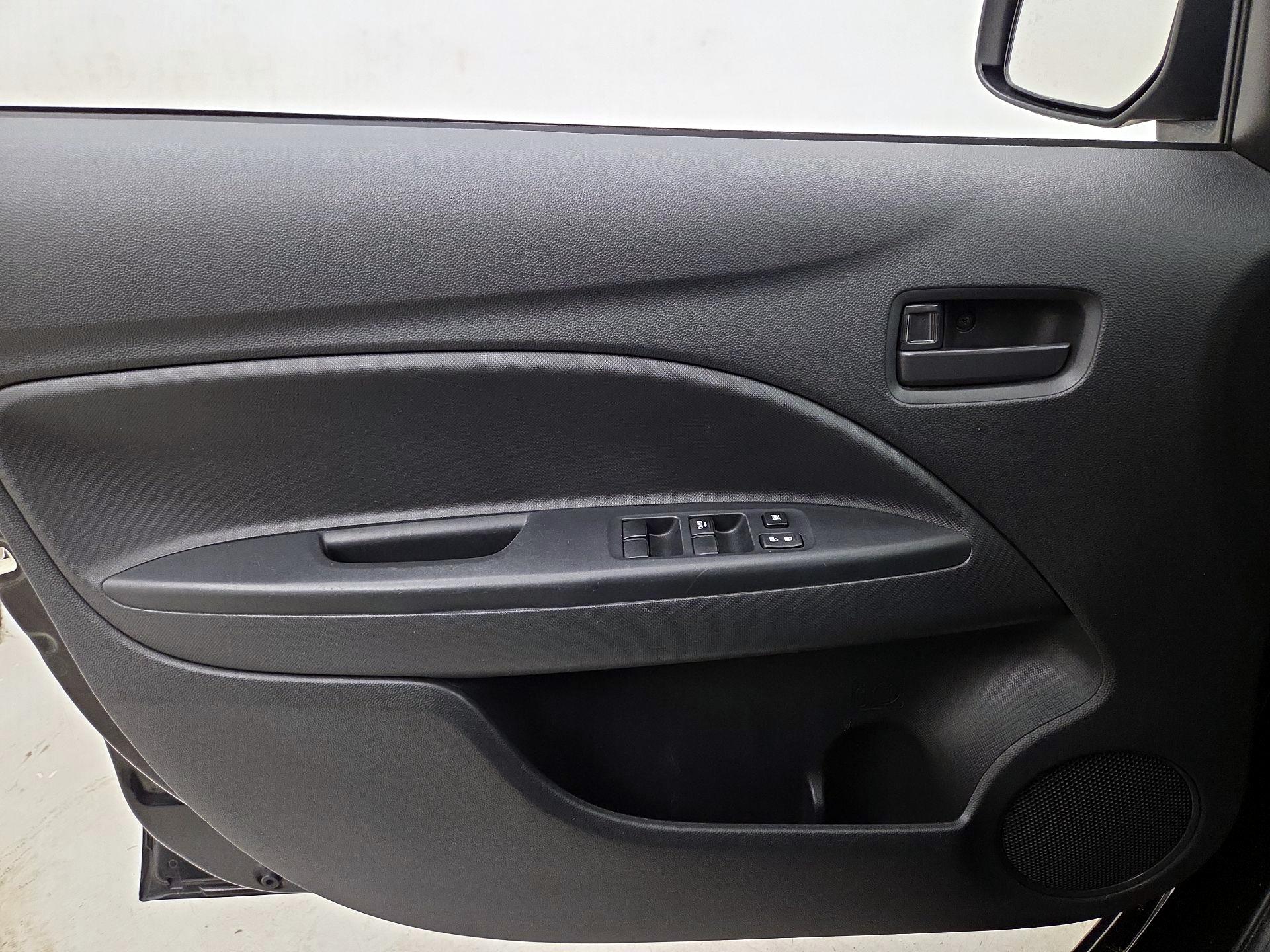 Thumbnail: 2017 Mitsubishi Mirage G4 - 12