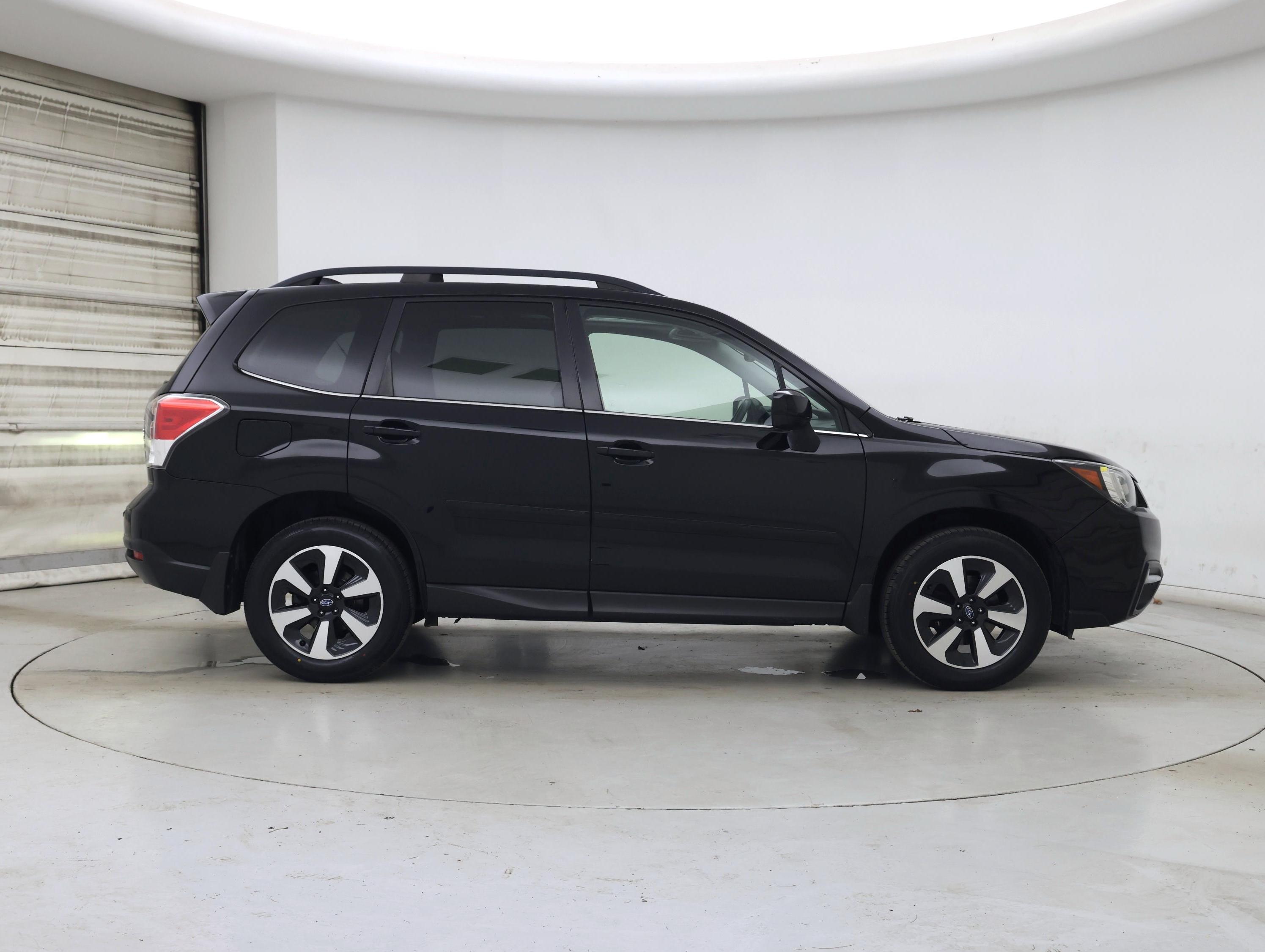 Thumbnail: 2017 Subaru Forester - 7