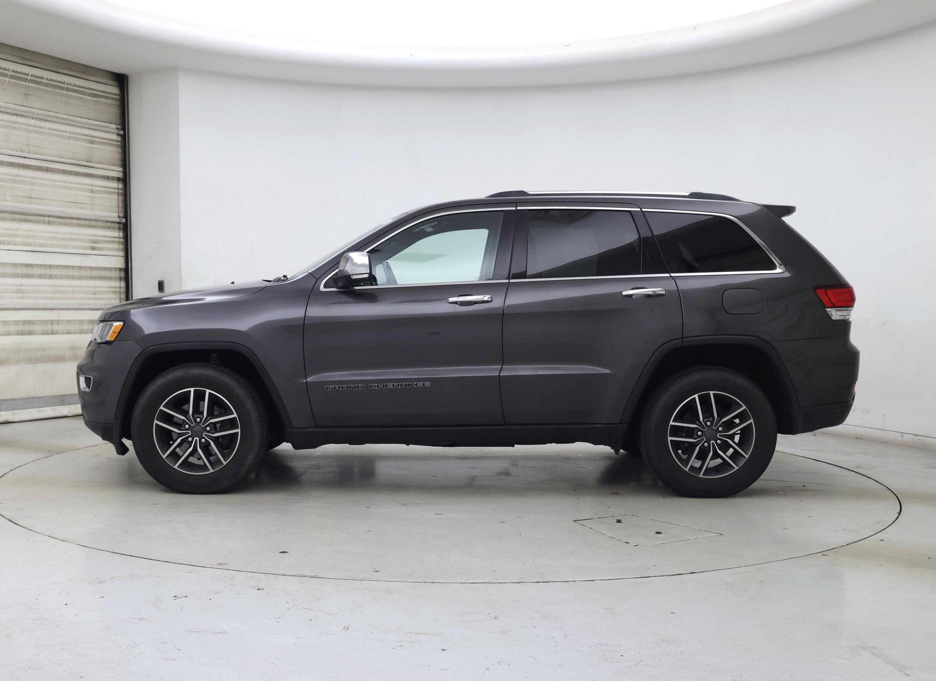 Thumbnail: 2020 Jeep Grand Cherokee - 3