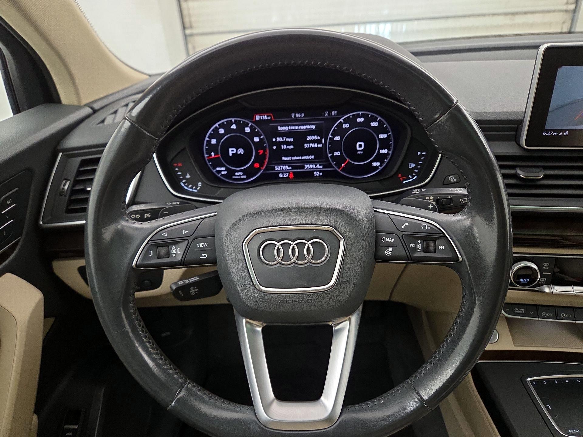 Thumbnail: 2020 Audi Q5 - 10